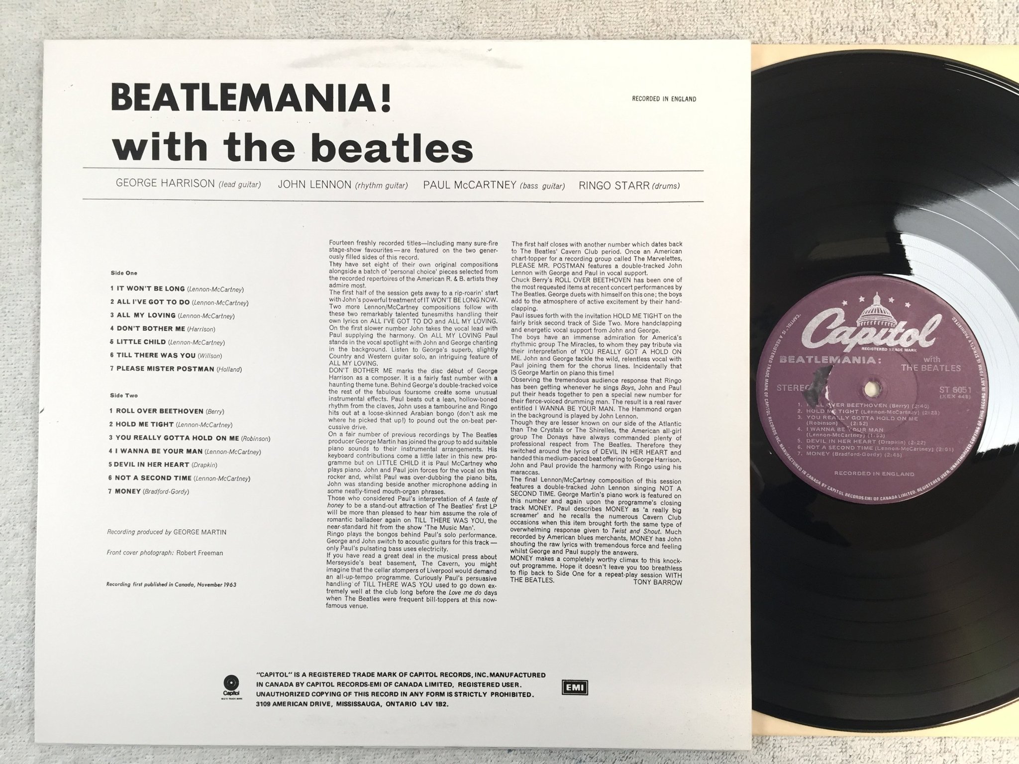 Omslagsbild för skivan THE BEATLES beatlemania LP Can CAPITOL ST 6051
