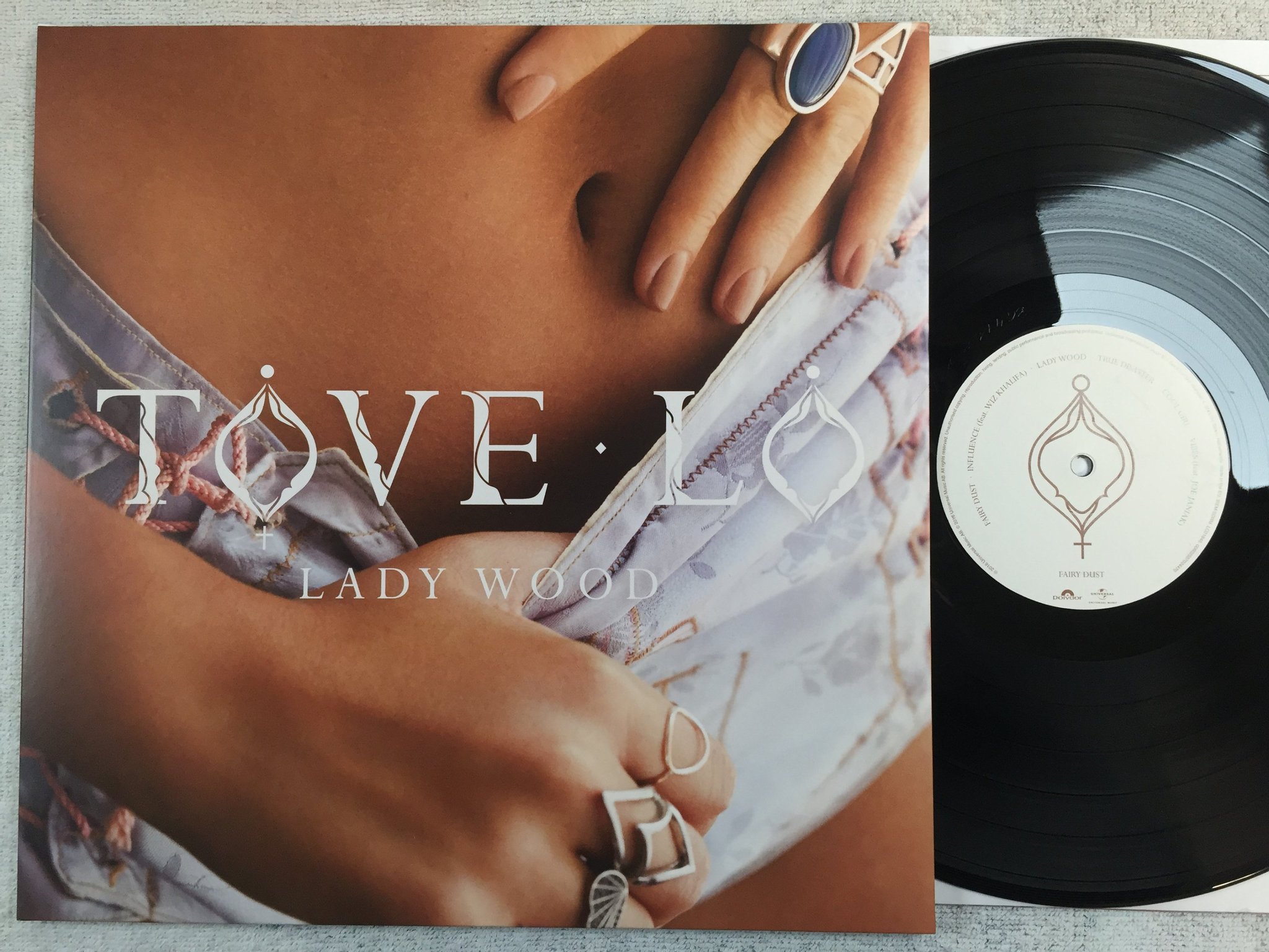 Omslagsbild för skivan TOVE LO Lady Wood LP 2016 polydor 0602557024470