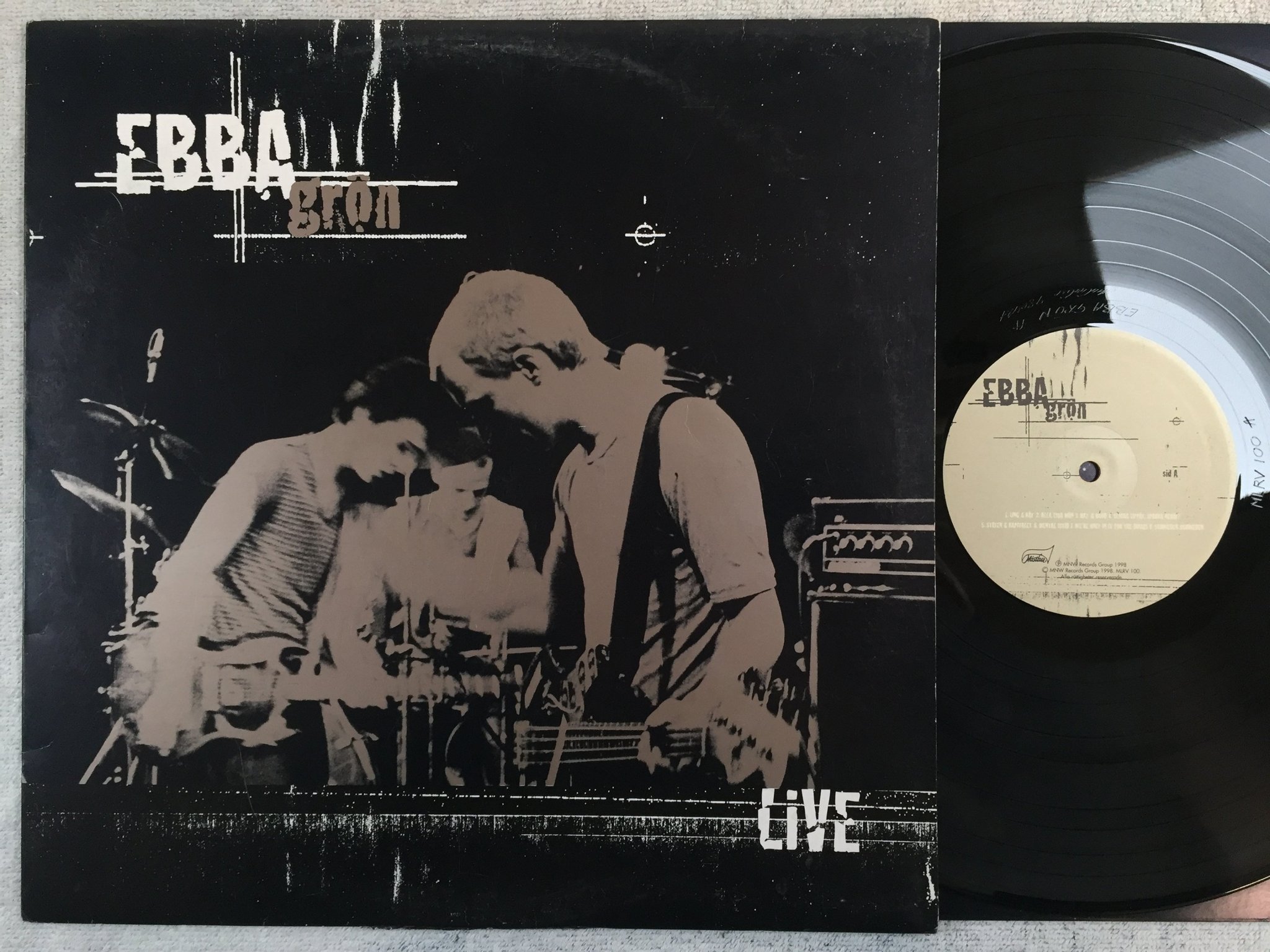 Omslagsbild för skivan EBBA GRÖN live LP -98 Swe MISTLUR MLRV 100 rare!!!