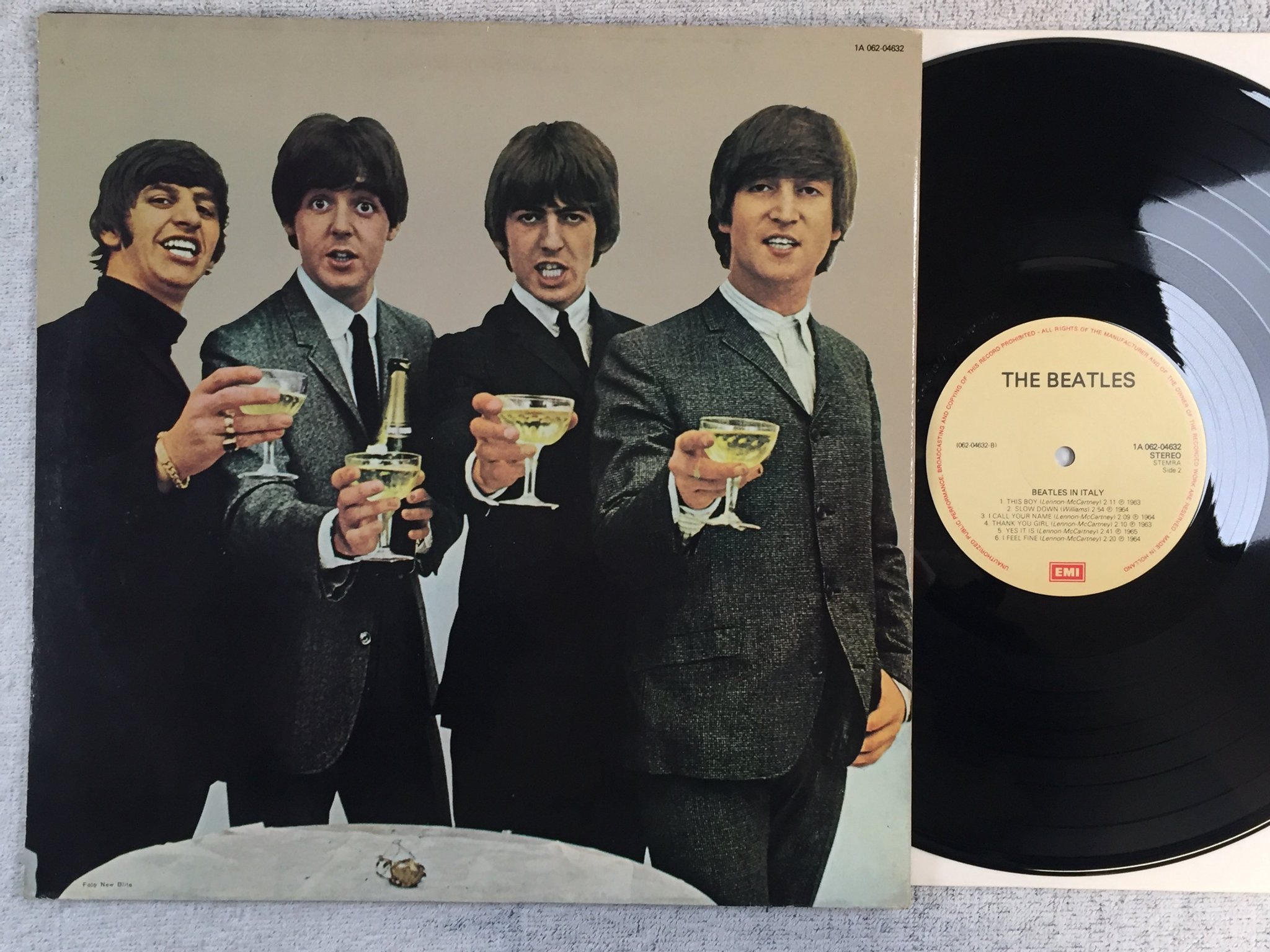 Omslagsbild för skivan THE BEATLES in Italy LP Hol EMI 1A 062-04632