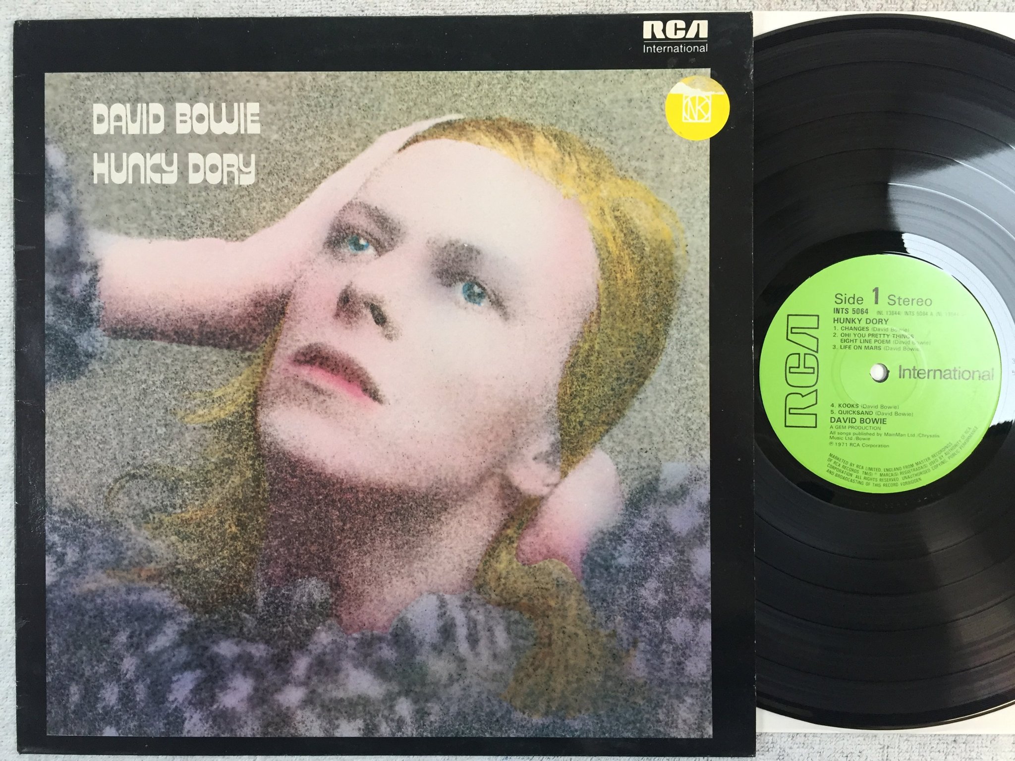 Omslagsbild för skivan DAVID BOWIE hunky dory LP -71 UK RCA INTS 5064