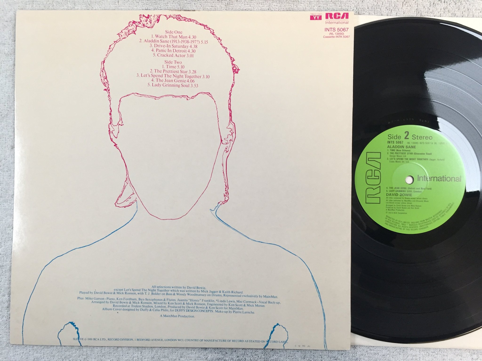 Omslagsbild för skivan DAVID BOWIE aladdin sane LP -73 UK RCA INTS 5067 