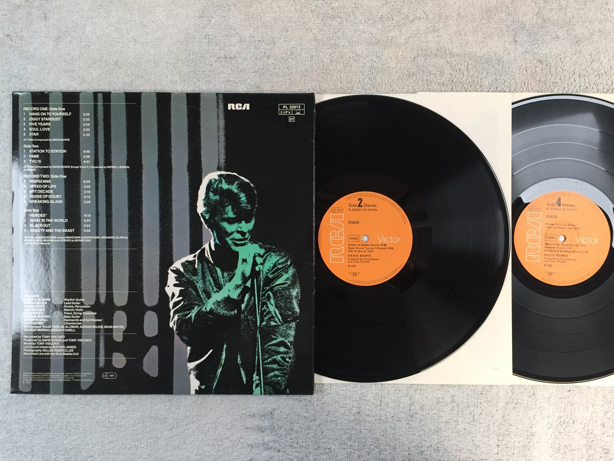 Omslagsbild för skivan DAVID BOWIE stage 2xLP -78 Ger RCA PL 02913-2