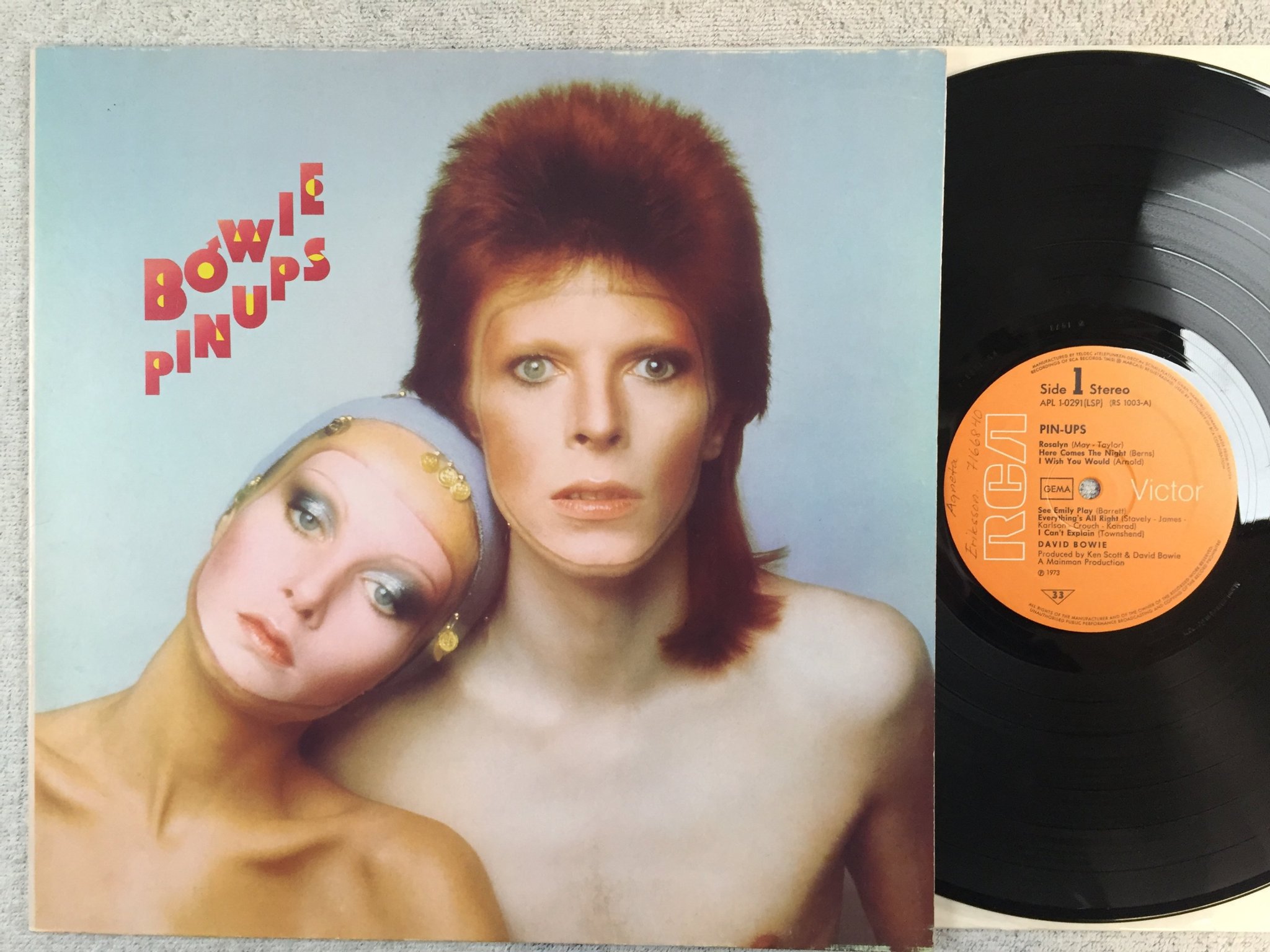 Omslagsbild för skivan DAVID BOWIE pin-ups LP -73 Ger RCA APL1-0291