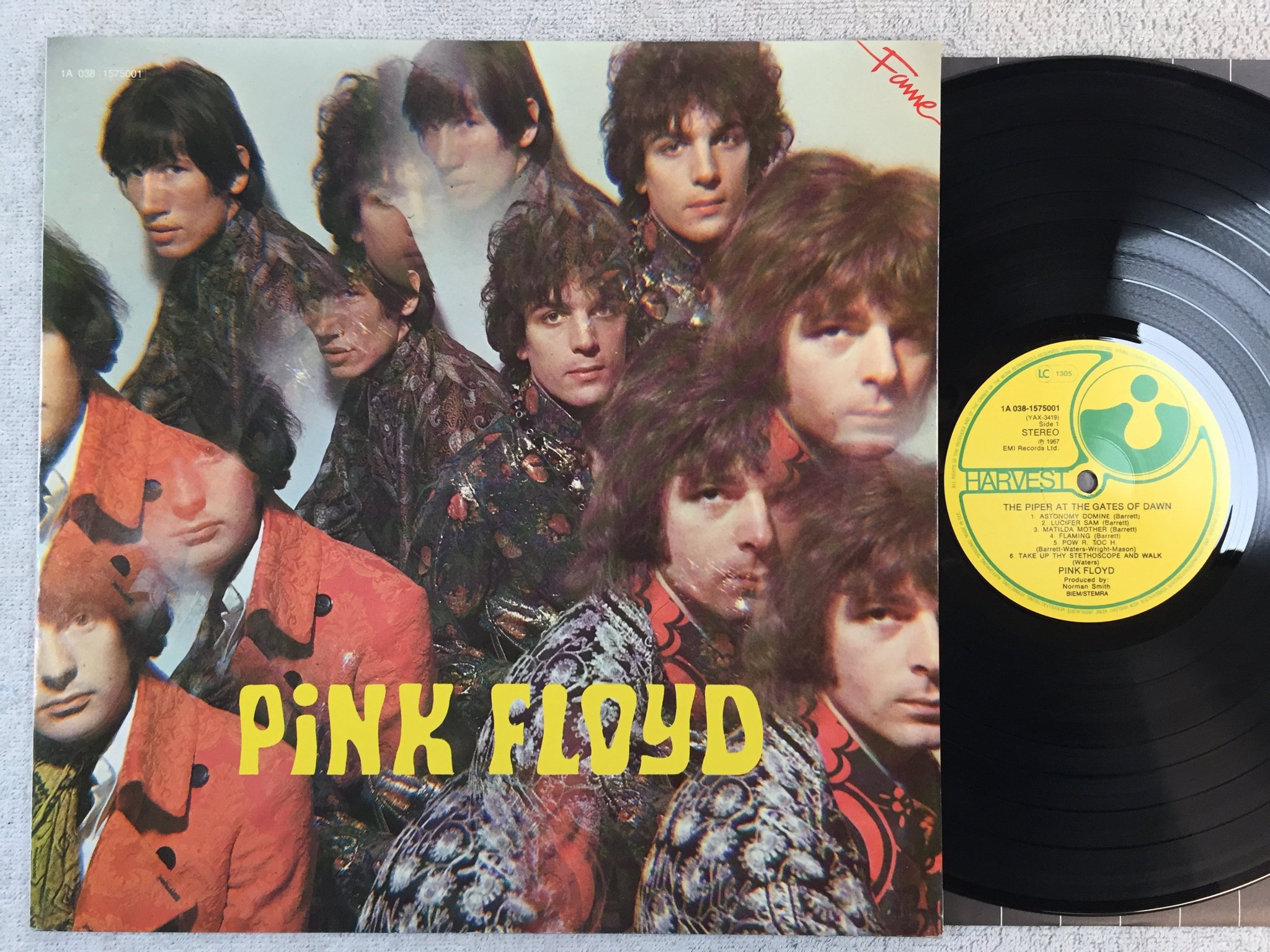 Omslagsbild för skivan PINK FLOYD the piper at the gates of dawn LP re ECC HARVEST 1A 038-1575001