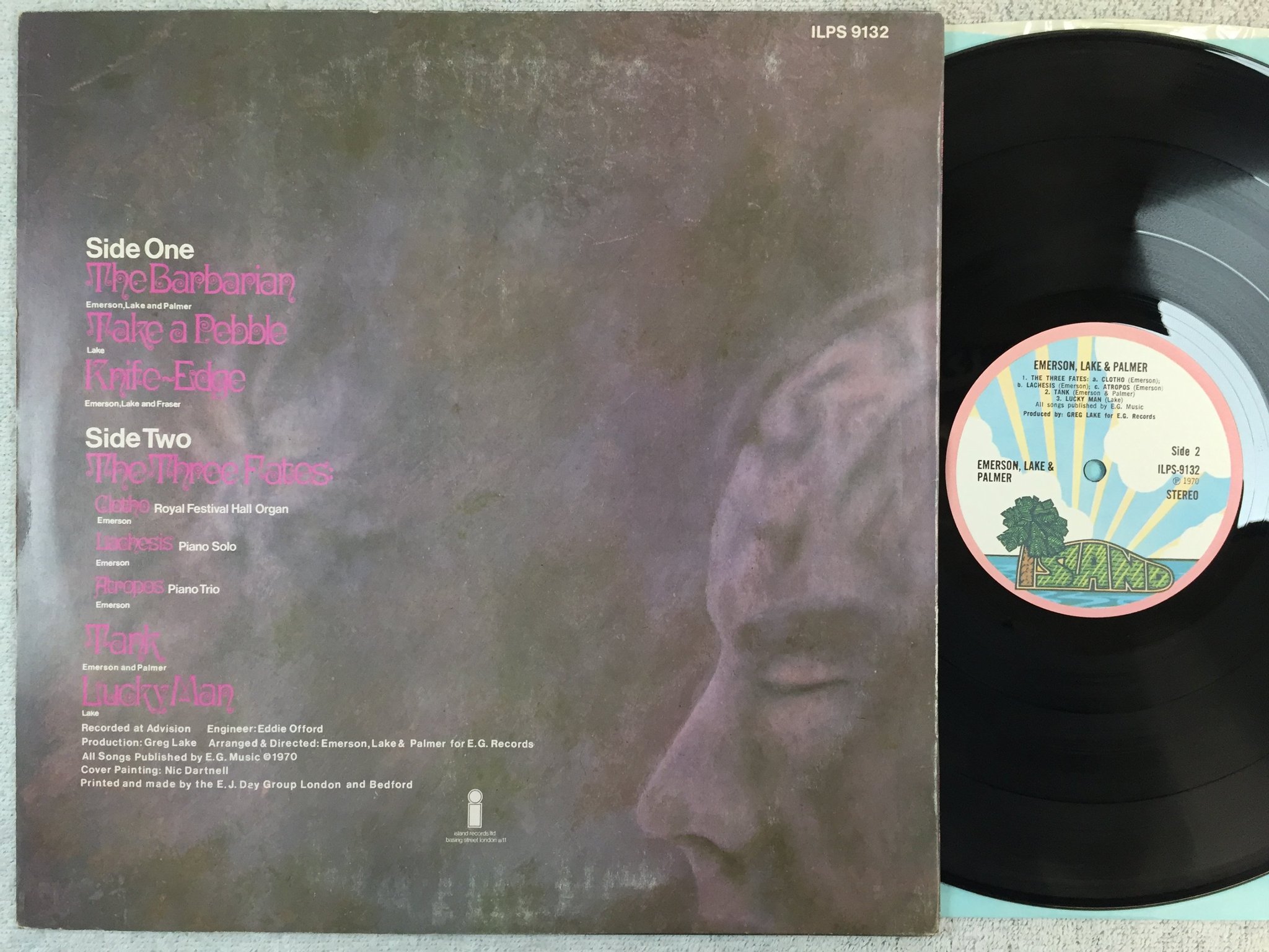 Omslagsbild för skivan EMERSON LAKE & PALMER s/t LP -70 UK pink rim ISLAND ILPS-9132