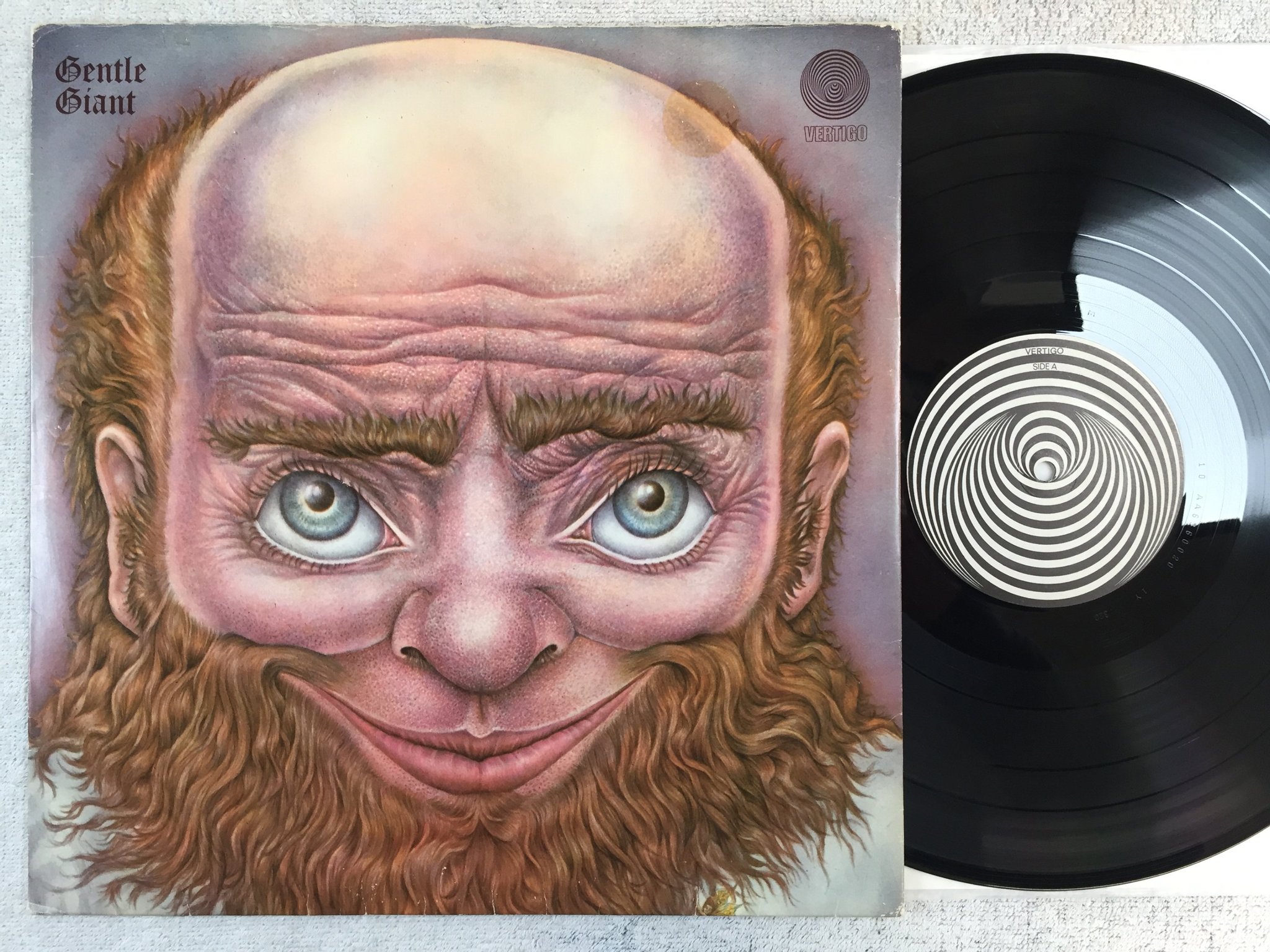 Omslagsbild för skivan GENTLE GIANT s/t LP -70 Ger VERTIGO 6360 020 swirl 