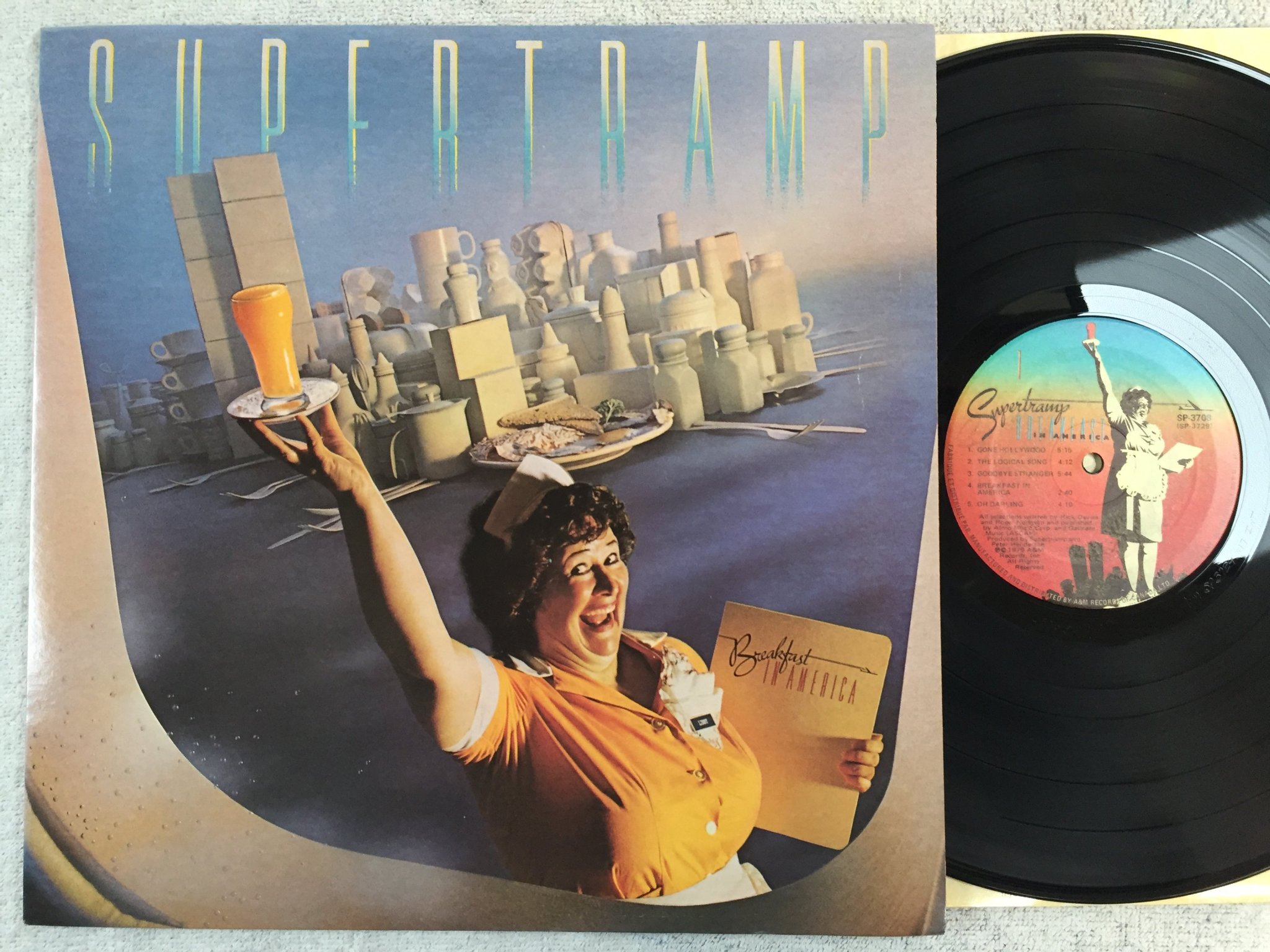 Omslagsbild för skivan SUPERTRAMP breakfast in America LP -79 Can A&M SP 3708