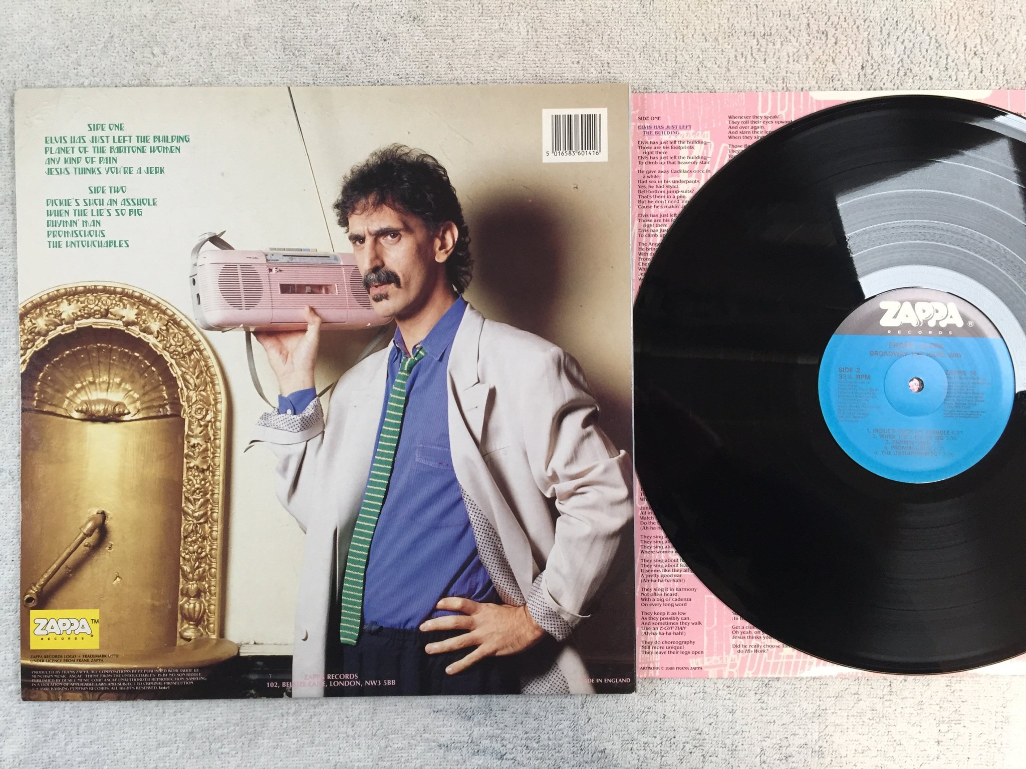 Omslagsbild för skivan FRANK ZAPPA Broadway the hard way LP -88 UK ZAPPA-14