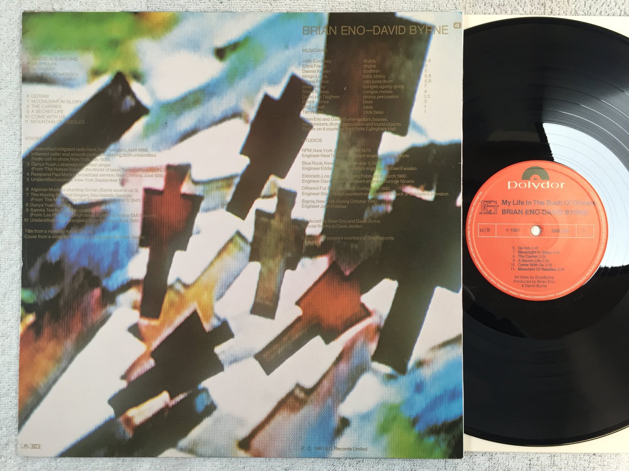 Omslagsbild för skivan BRIAN ENO - DAVID BYRNE my life in the bush of ghosts LP -81 ncb POLYDOR 2302100