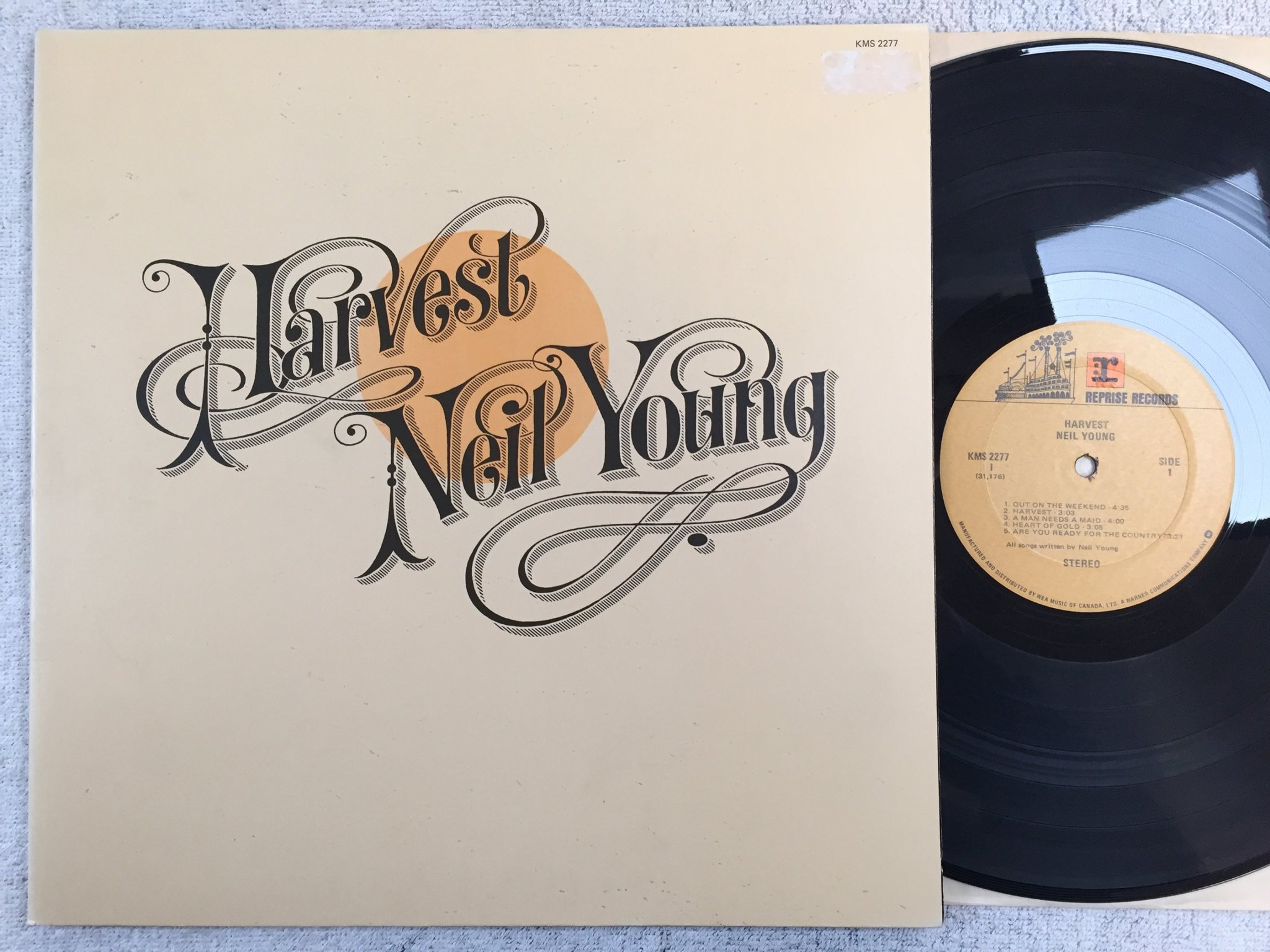 Omslagsbild för skivan NEIL YOUNG harvest LP Can REPRISE KMS 2277