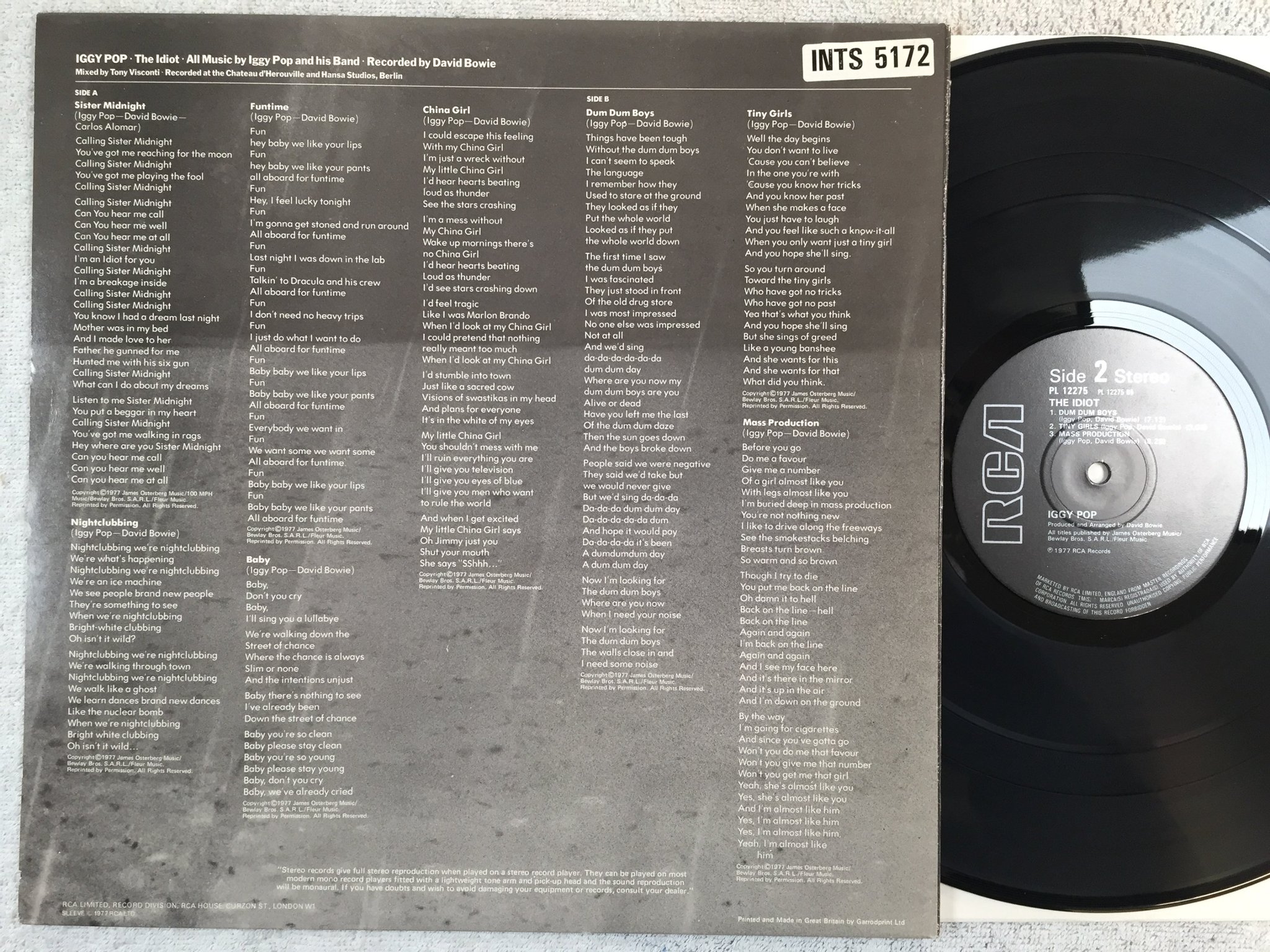 Omslagsbild för skivan IGGY POP the idiot LP UK RCA PL 12275
