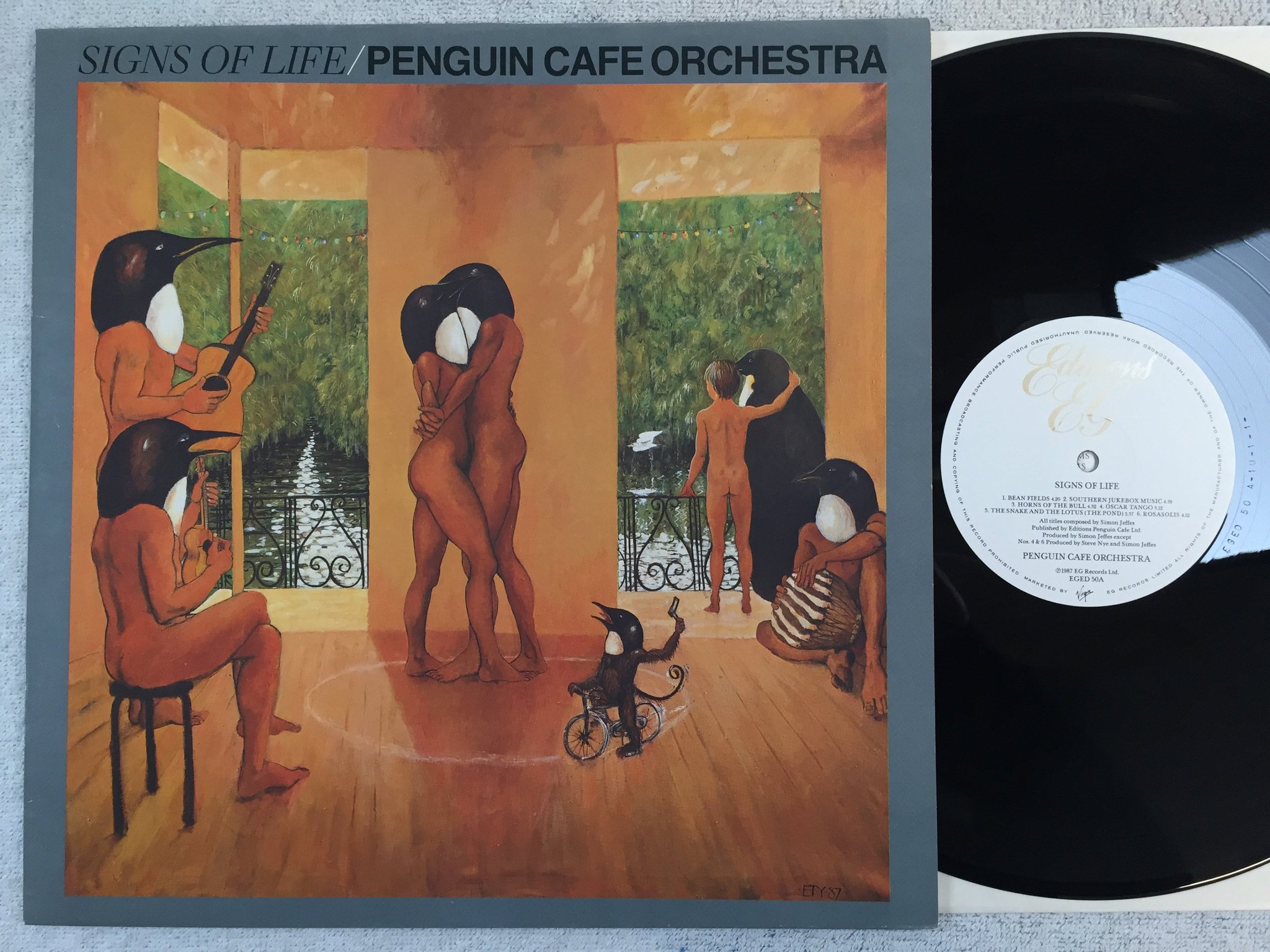 Omslagsbild för skivan PENGUIN CAFE ORCHESTRA signs of life LP -87 EDITIONS EG EGED 50 