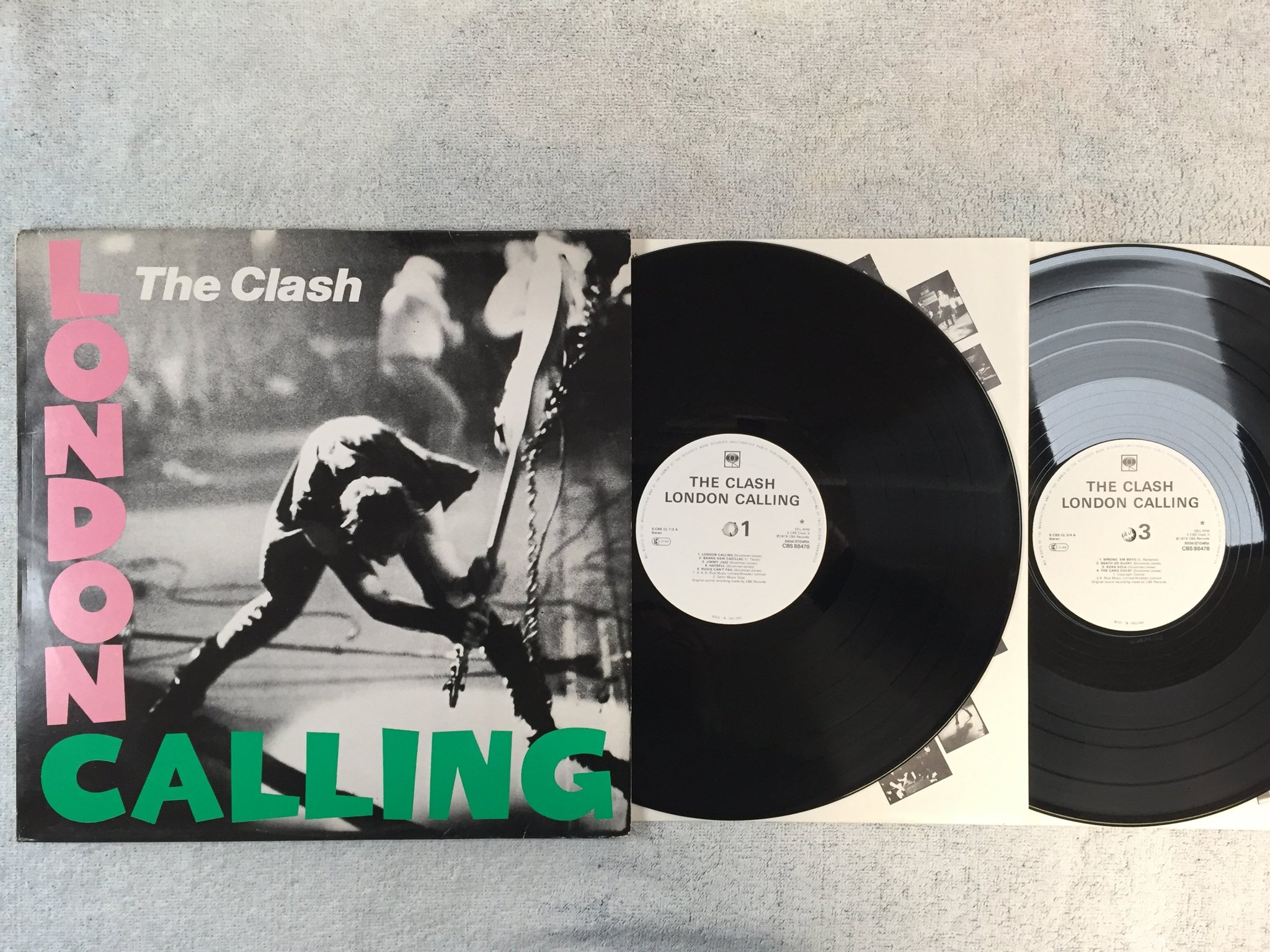 Omslagsbild för skivan THE CLASH London calling 2xLP -79 Hol CBS 88478 