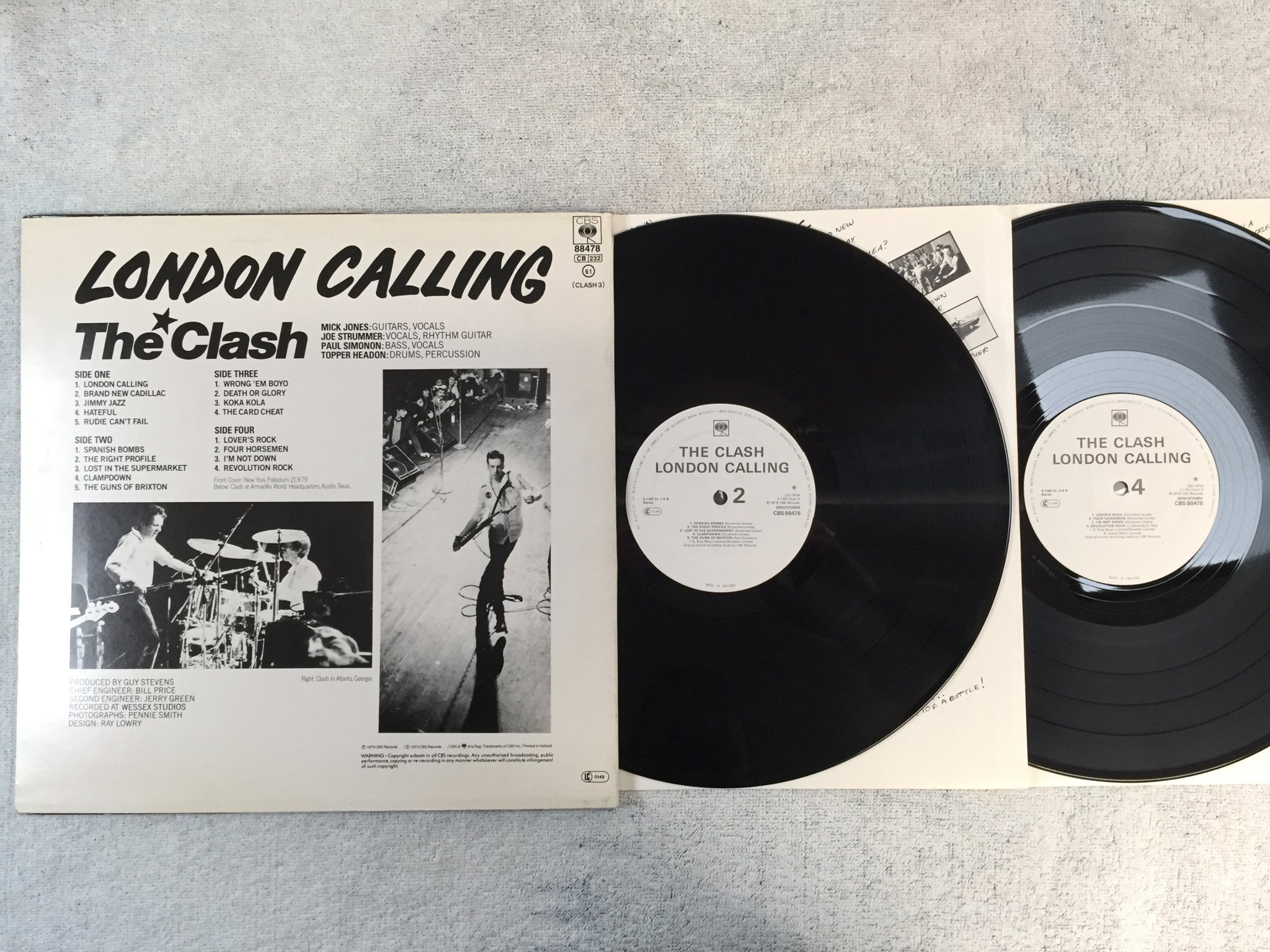 Omslagsbild för skivan THE CLASH London calling 2xLP -79 Hol CBS 88478 