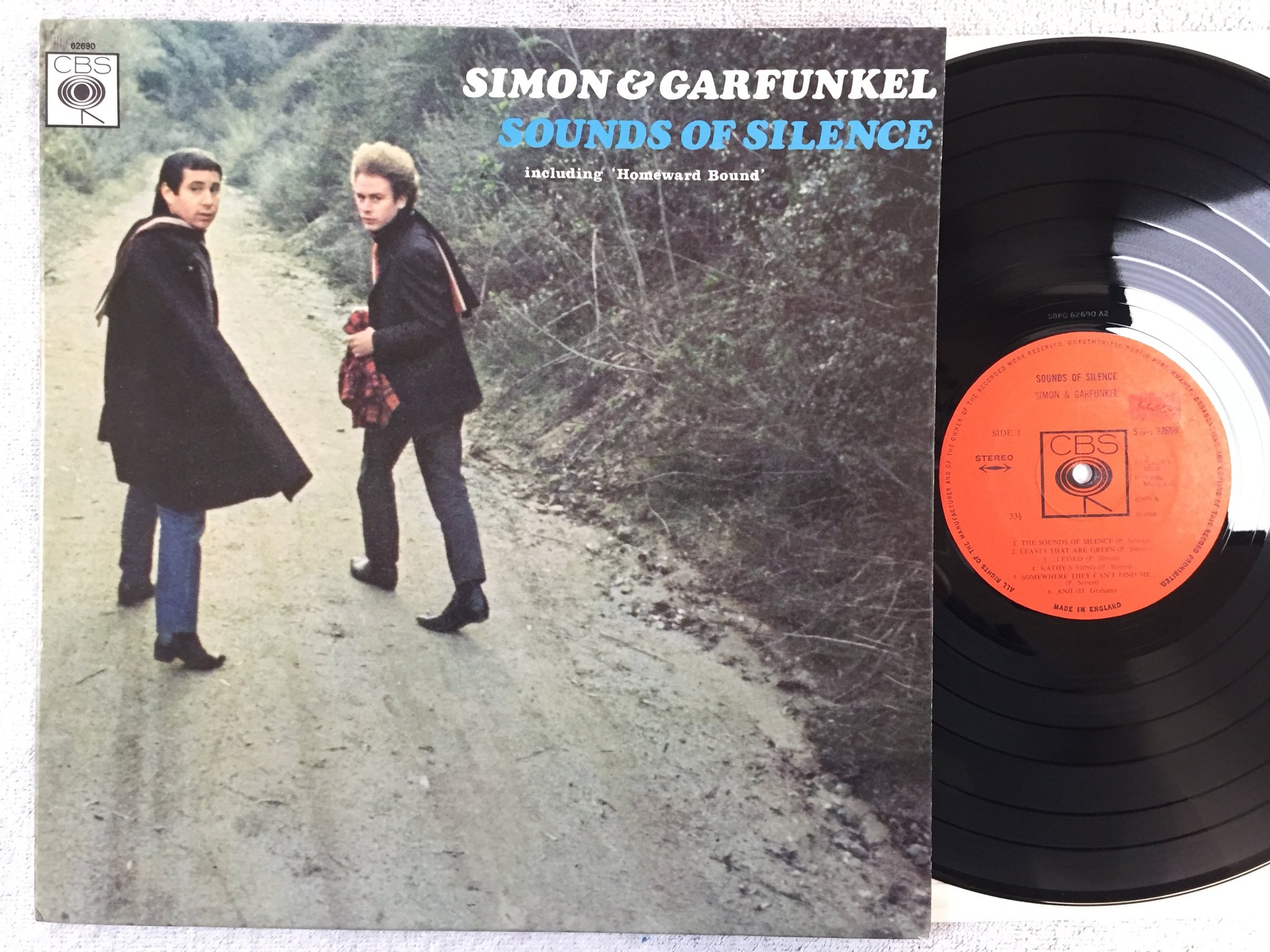 Omslagsbild för skivan SIMON & GARFUNKEL sounds of silence LP -70 UK CBS SBPG 62690