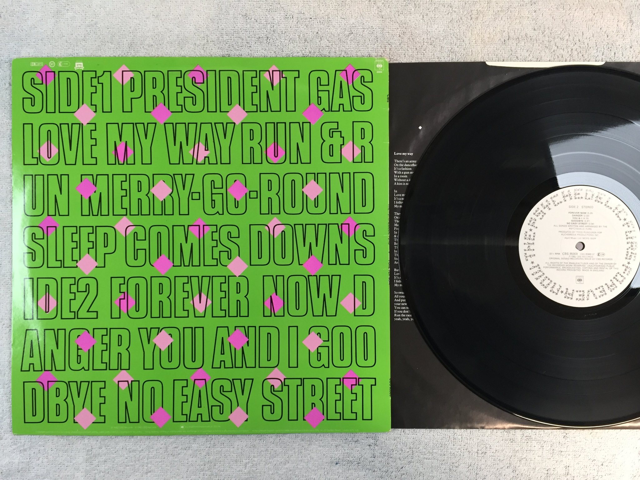 Omslagsbild för skivan PSYCHADELIC FURS forever now LP -82 CBS 85909