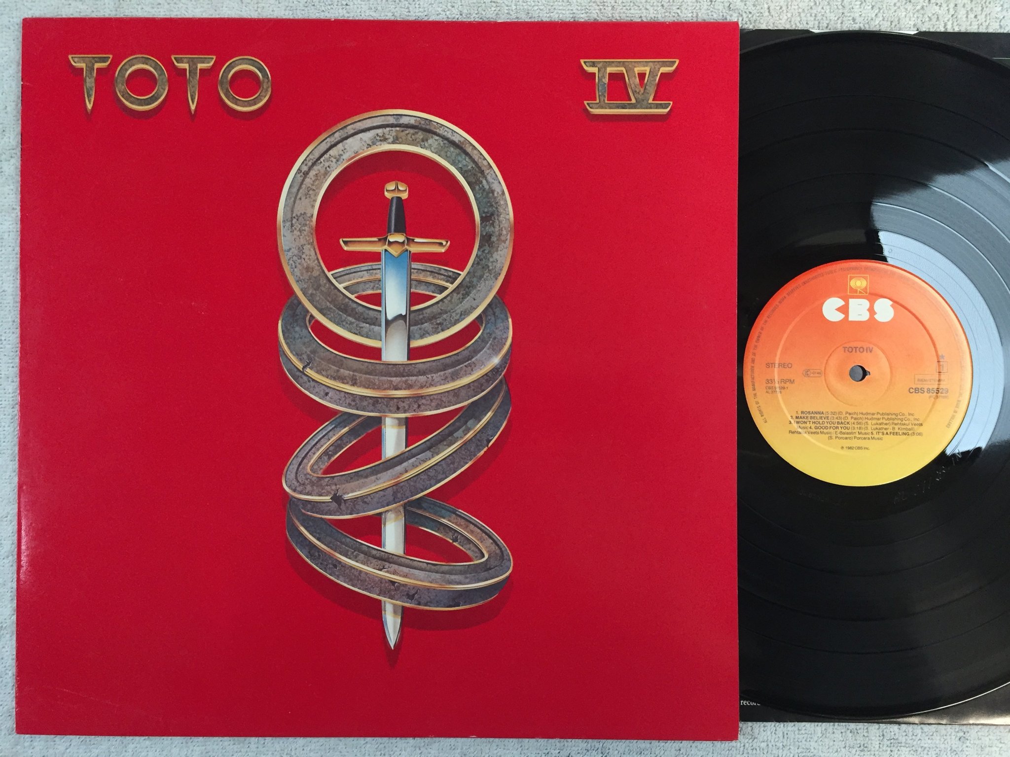 Omslagsbild för skivan TOTO IV LP -82 Ger CBS 85529