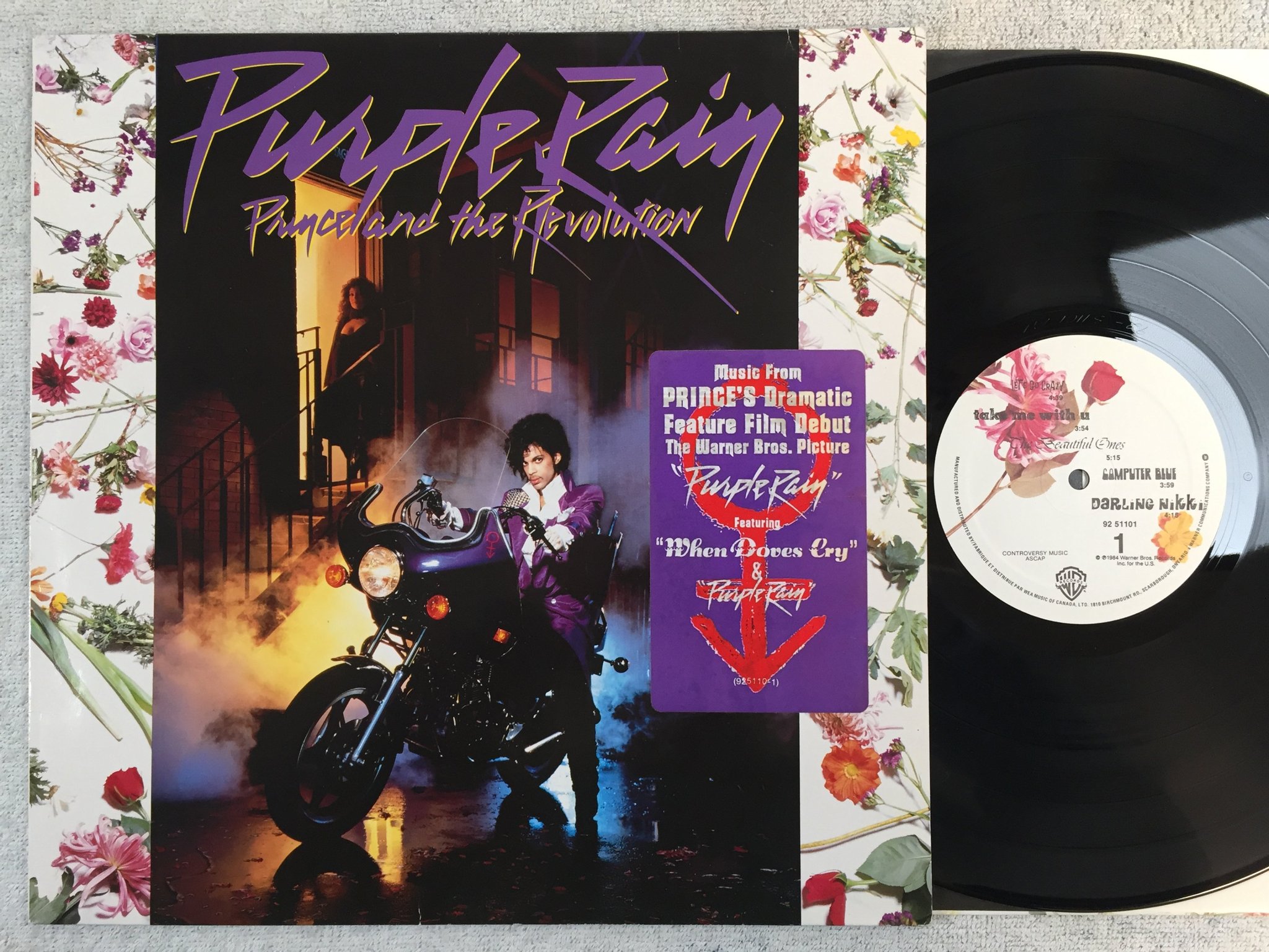 Omslagsbild för skivan PRINCE purple rain LP -84 Can WARNER BROS 9251101 + poster