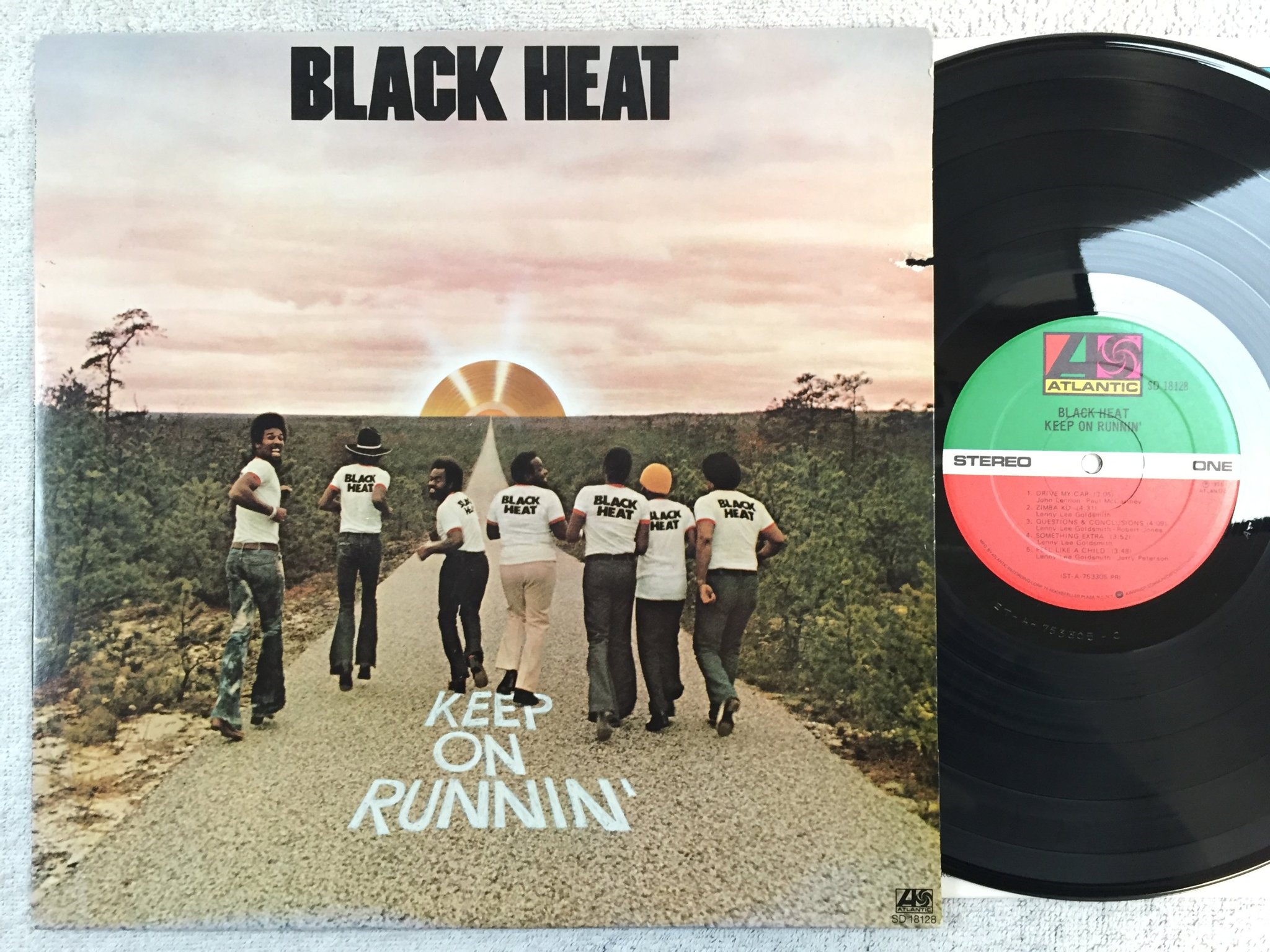 Omslagsbild för skivan BLACK HEAT keep on runnin' LP -75 US ATLANTIC SD 18128