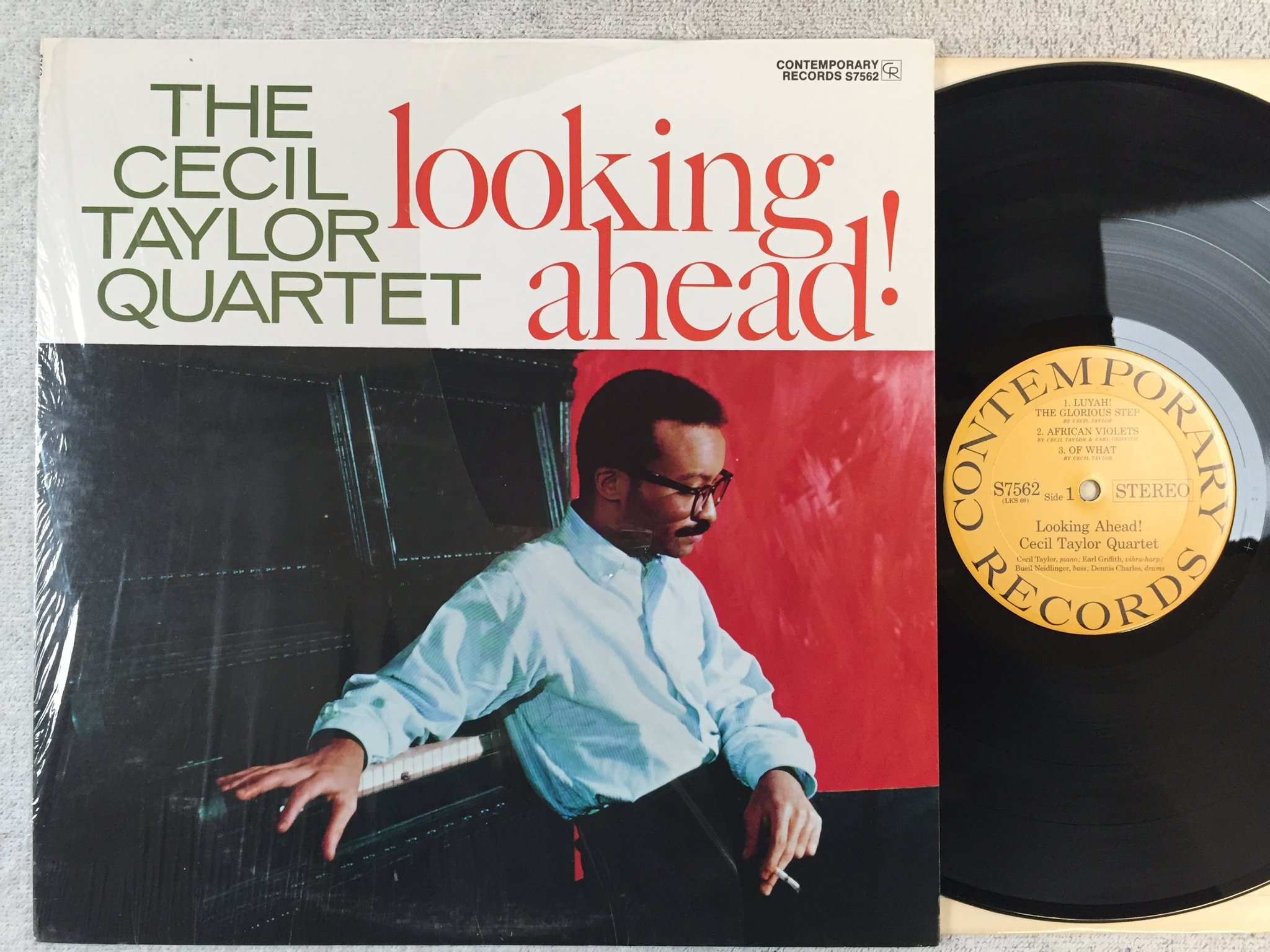 Omslagsbild för skivan Cecil Taylor QUARTET - looking ahead LP re US CONTEMPORARY S7562