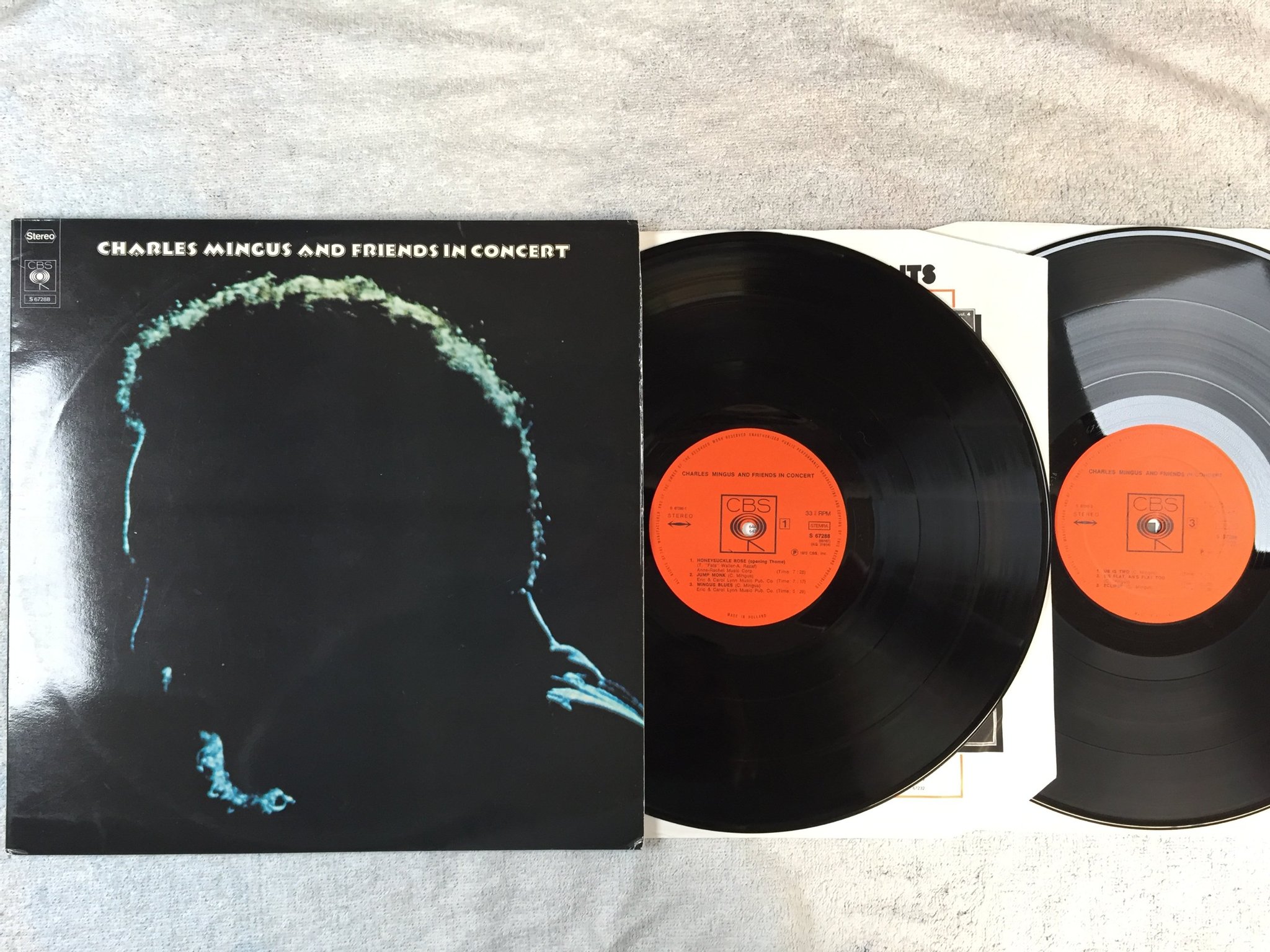 Omslagsbild för skivan CHARLES MINGUS & Friends in concert 2xLP -73 Hol CBS S 67288