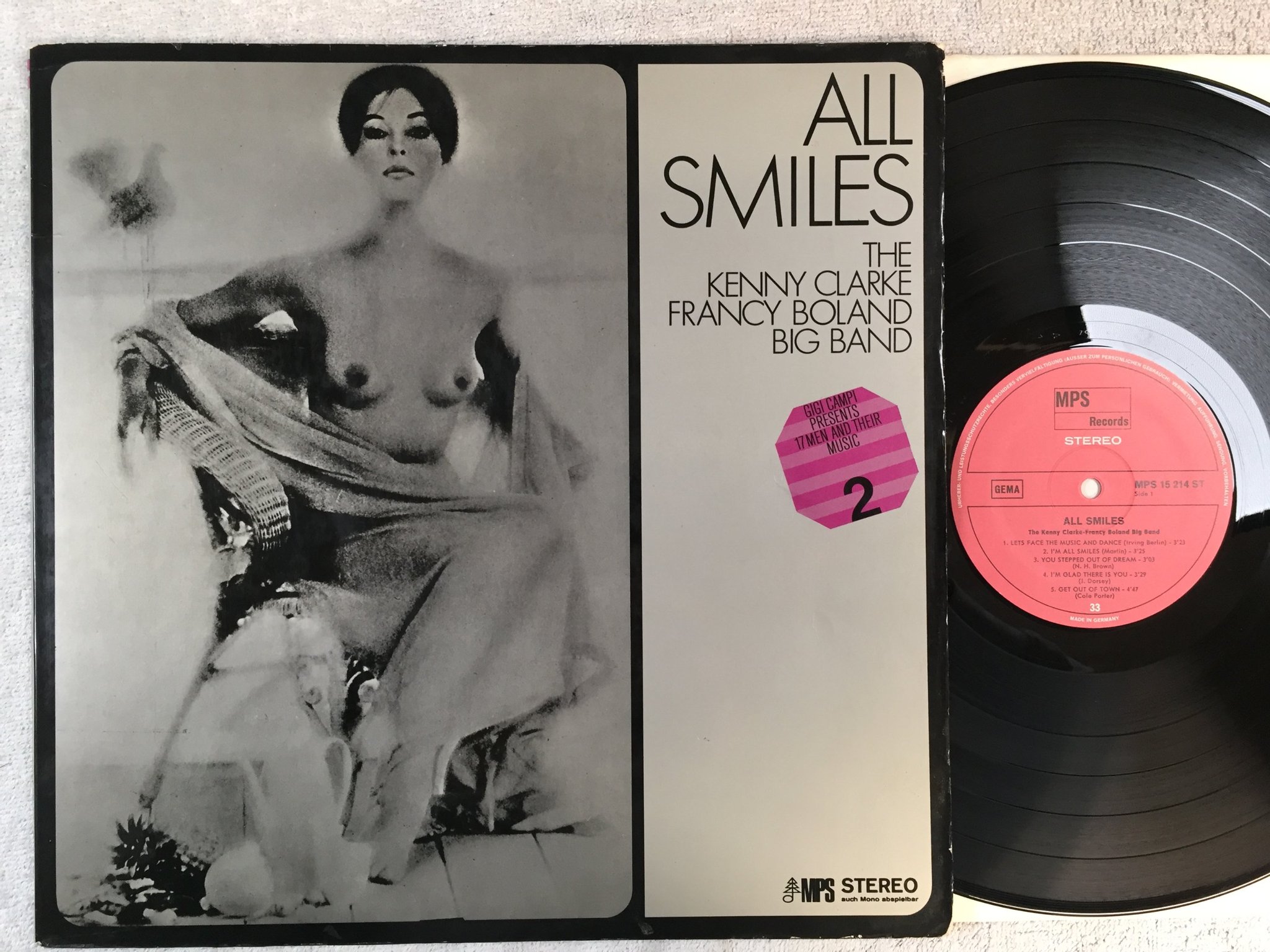 Omslagsbild för skivan THE KENNY CLARKE - FRANCY BOLAND BIG BAND All Smiles LP Ger MPS 15214 ST