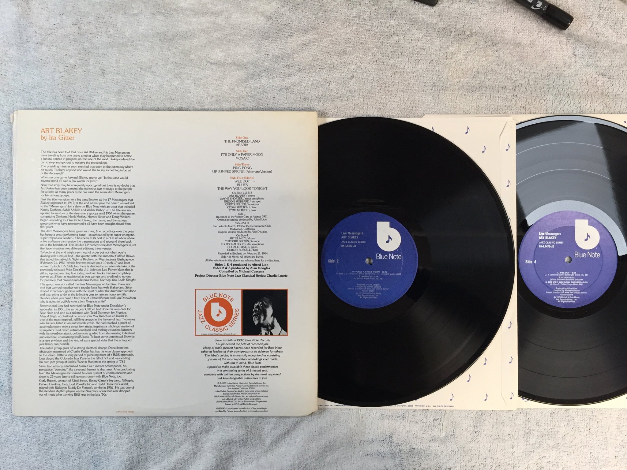 Omslagsbild för skivan ART BLAKEY live messengers 2xLP -78 US BLUE NOTE BN-LA473-J2