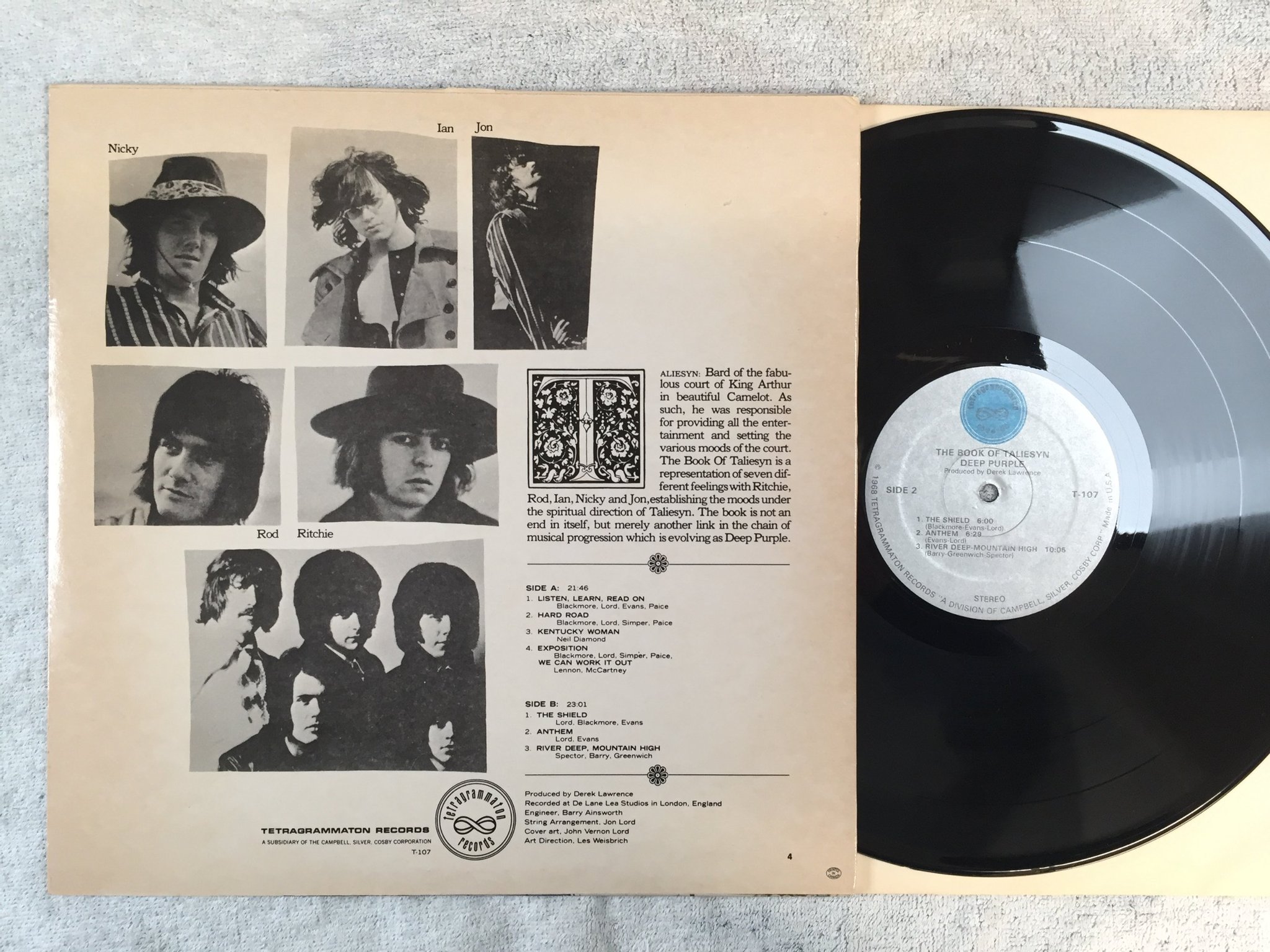 Omslagsbild för skivan DEEP PURPLE THE BOOK OF TALIESYN LP -68 US tetragrammaton t-107