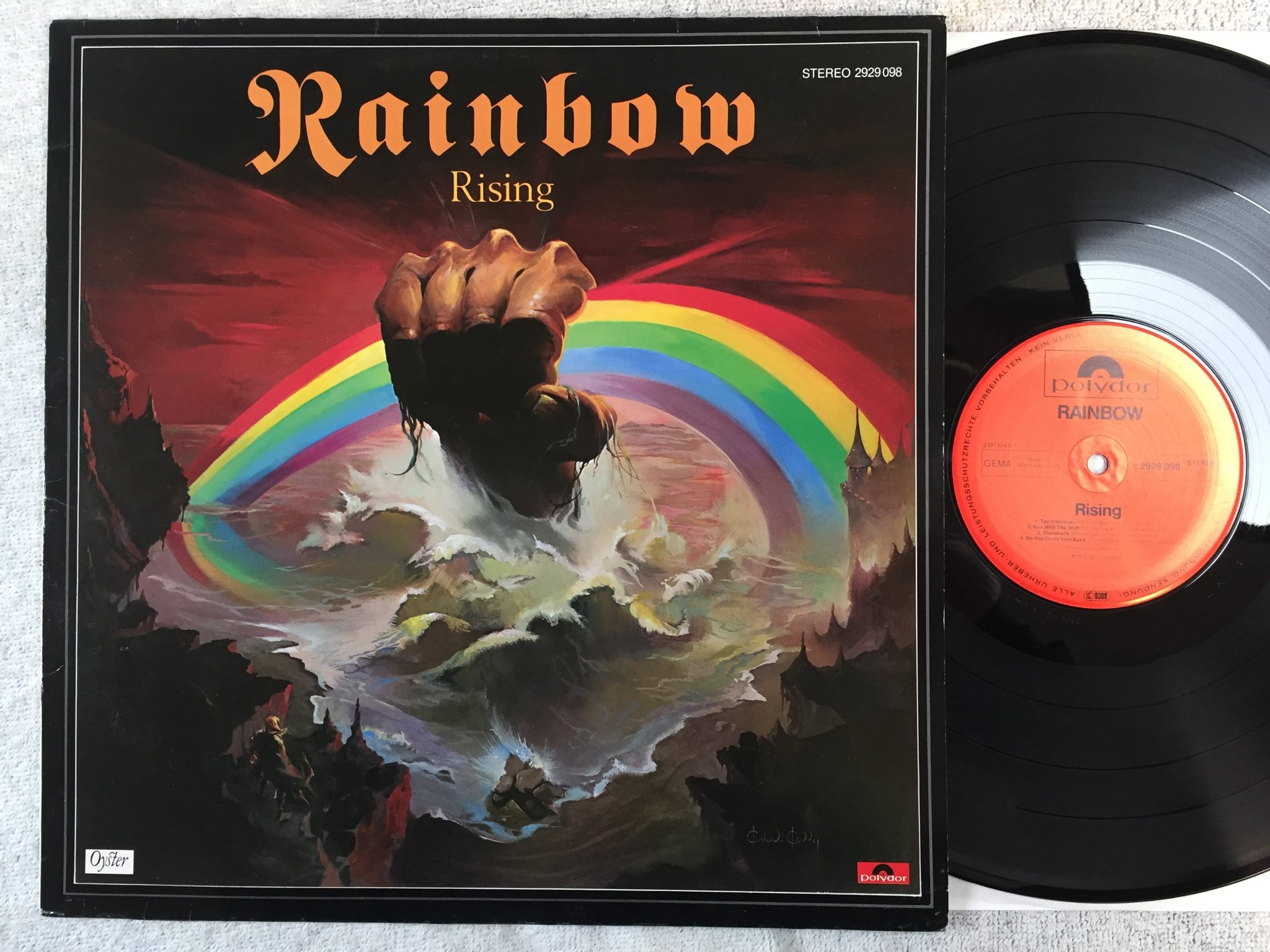 Omslagsbild för skivan RAINBOW rising LP -76 Ger POLYDOR 2929 098