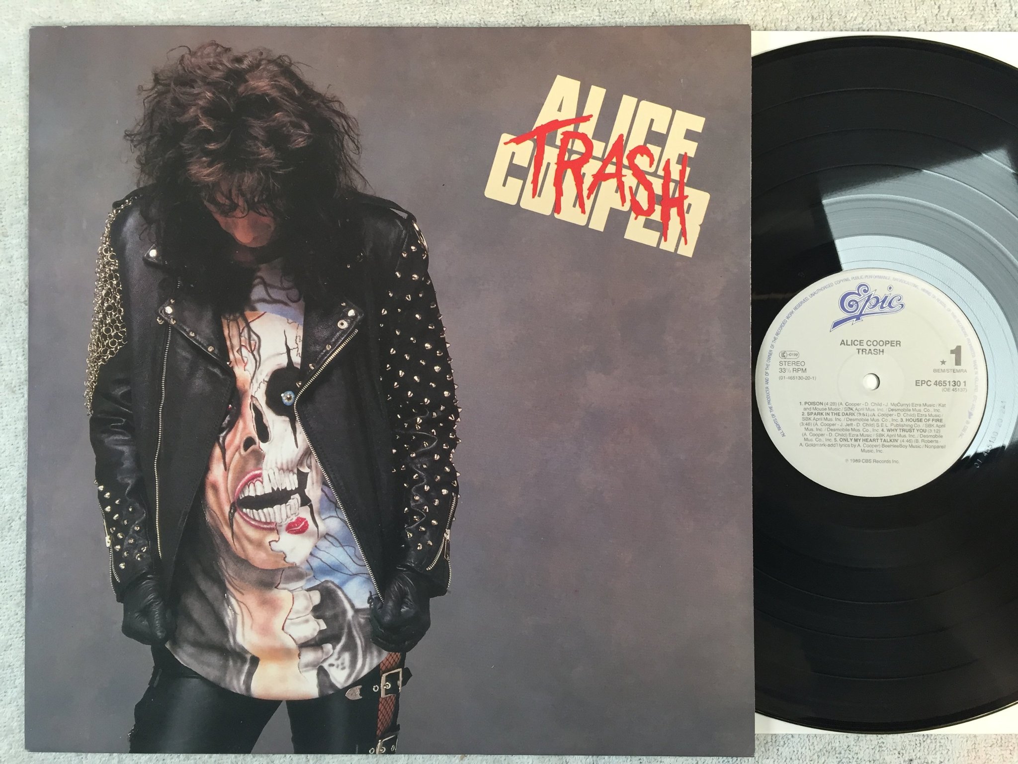 Omslagsbild för skivan ALICE COOPER trash LP -89 Hol EPIC EPC 4651301