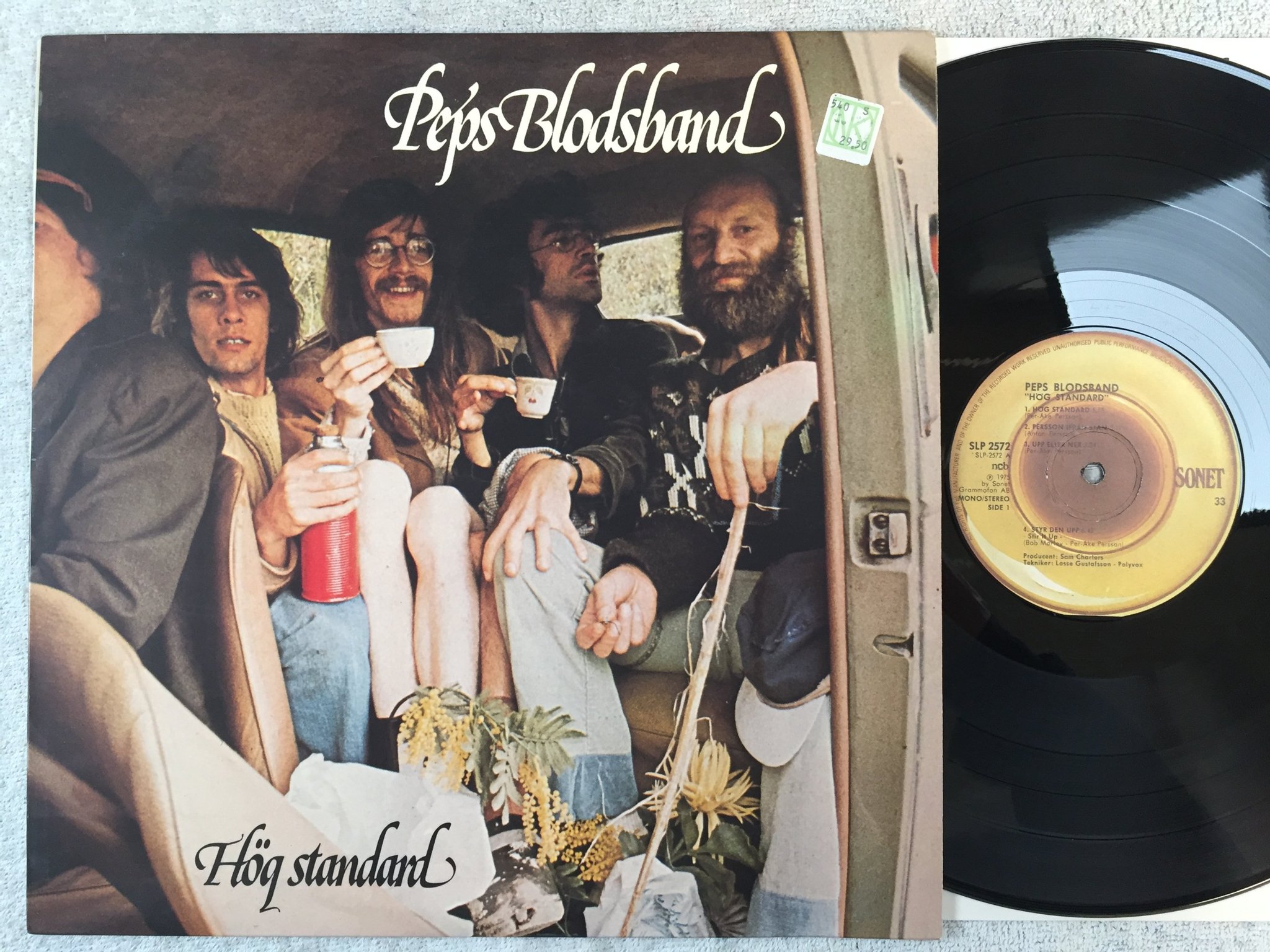 Omslagsbild för skivan PEPS BLODSBAND hög standard LP -75 Swe SONET SLP 2572