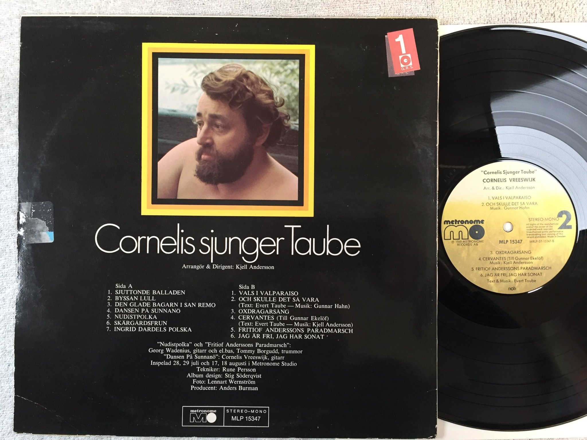 Omslagsbild för skivan CORNELIS VREEJSWIJK sjunger Taube LP Swe METRONOME MLP 15347