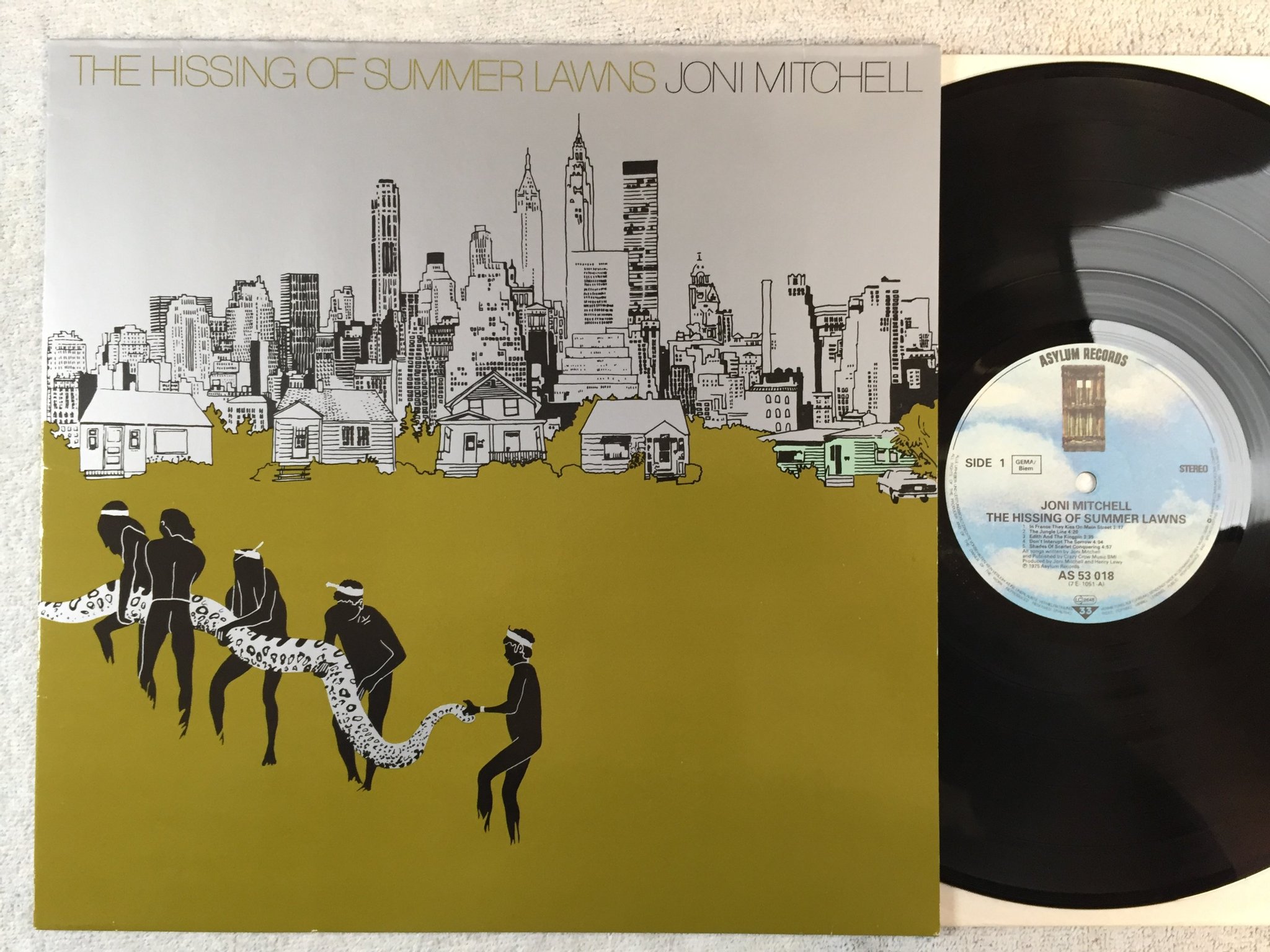 Omslagsbild för skivan JONI MITCHELL the hissing of summer lawns LP -75 Ger ASYLUM AS 53018