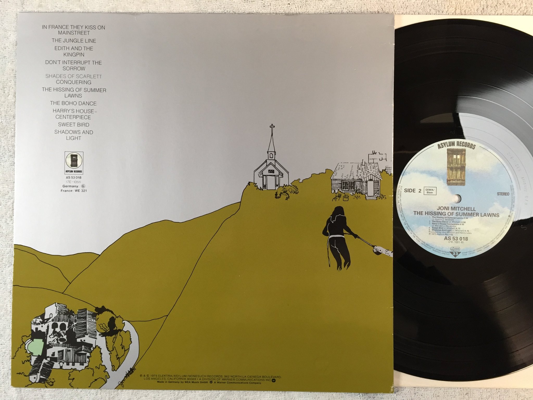 Omslagsbild för skivan JONI MITCHELL the hissing of summer lawns LP -75 Ger ASYLUM AS 53018