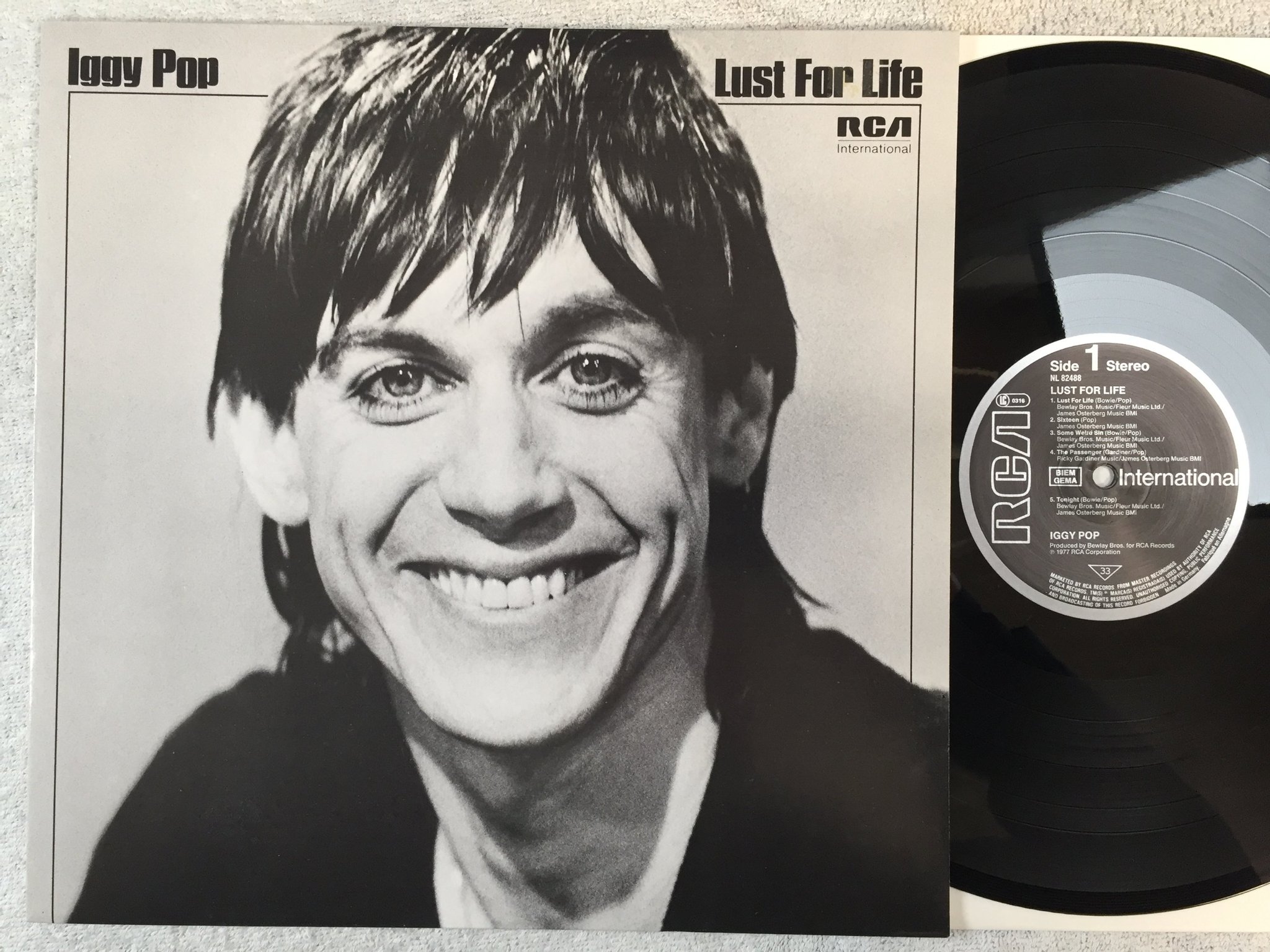 Omslagsbild för skivan IGGY POP lust for life LP RCA NL 82488