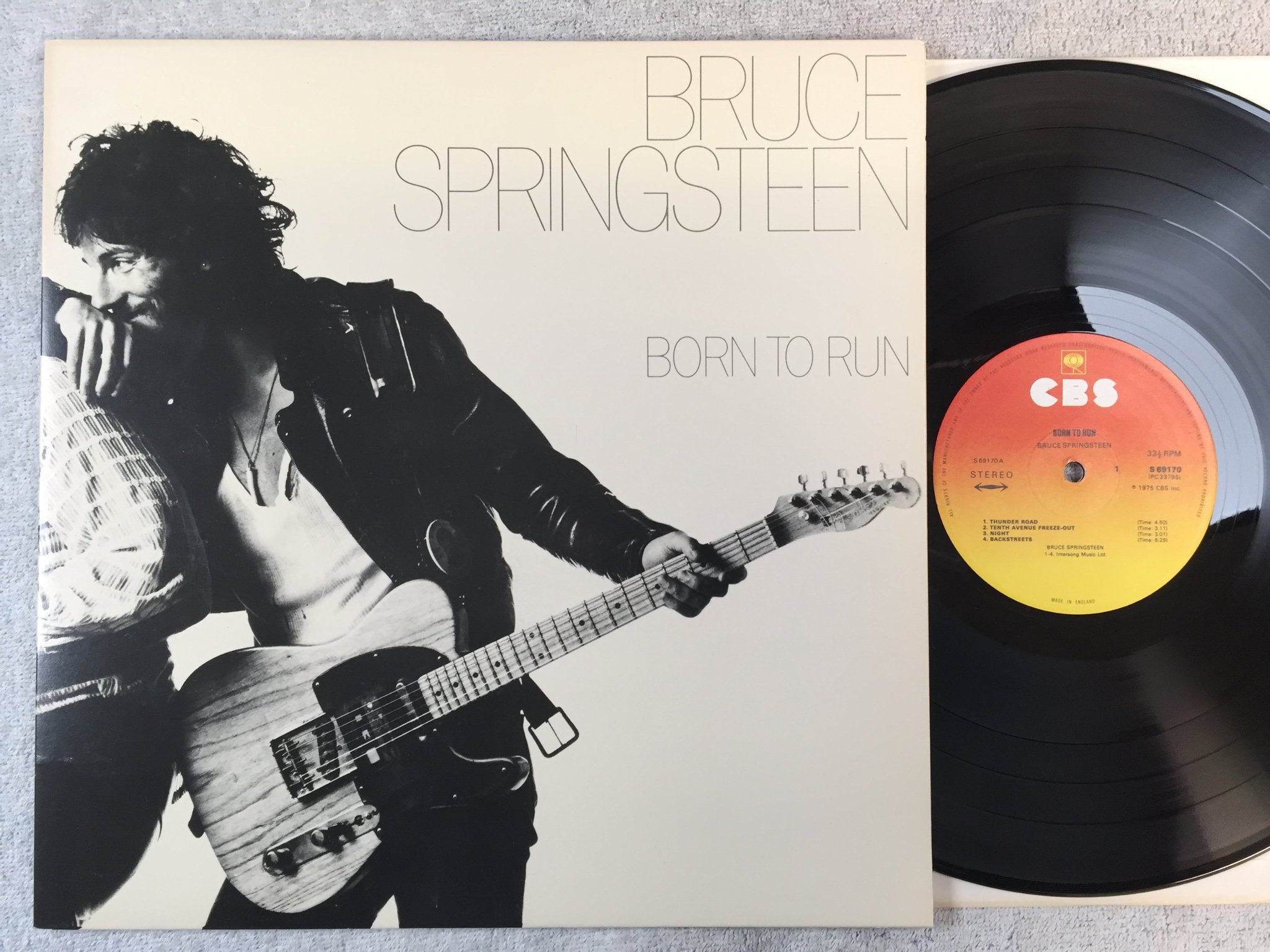 Omslagsbild för skivan BRUCE SPRINGSTEEN born to run LP UK CBS S 69170