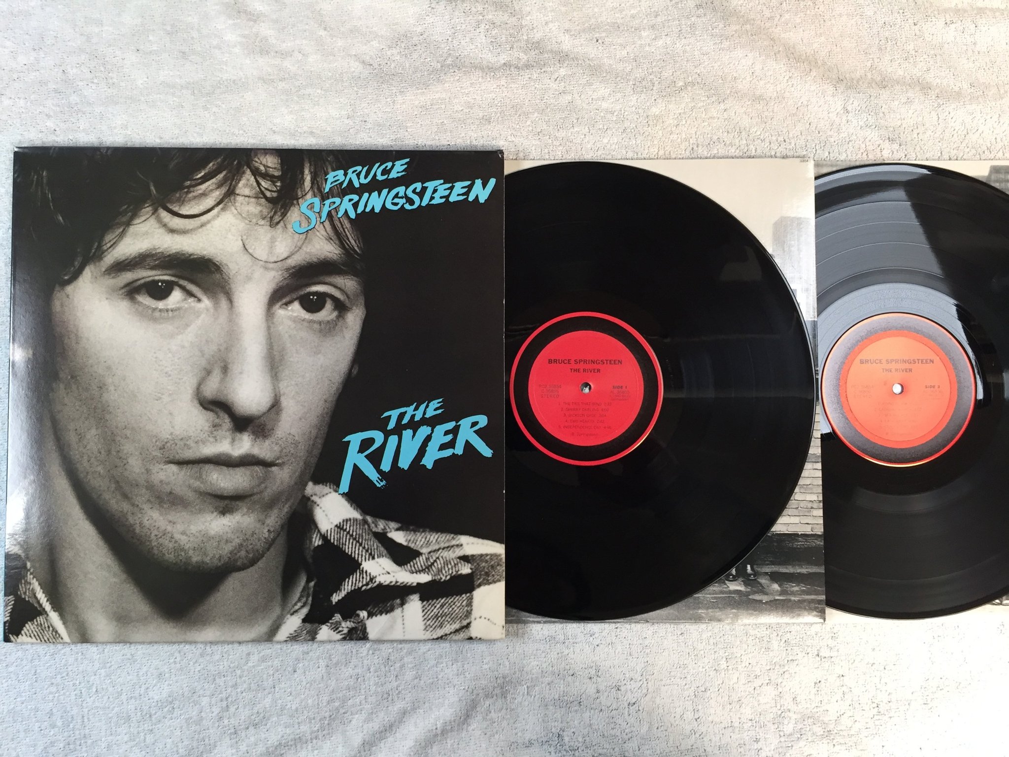 Omslagsbild för skivan BRUCE SPRINGSTEEN the river LP -80 US COLUMBIA PC2 36854 