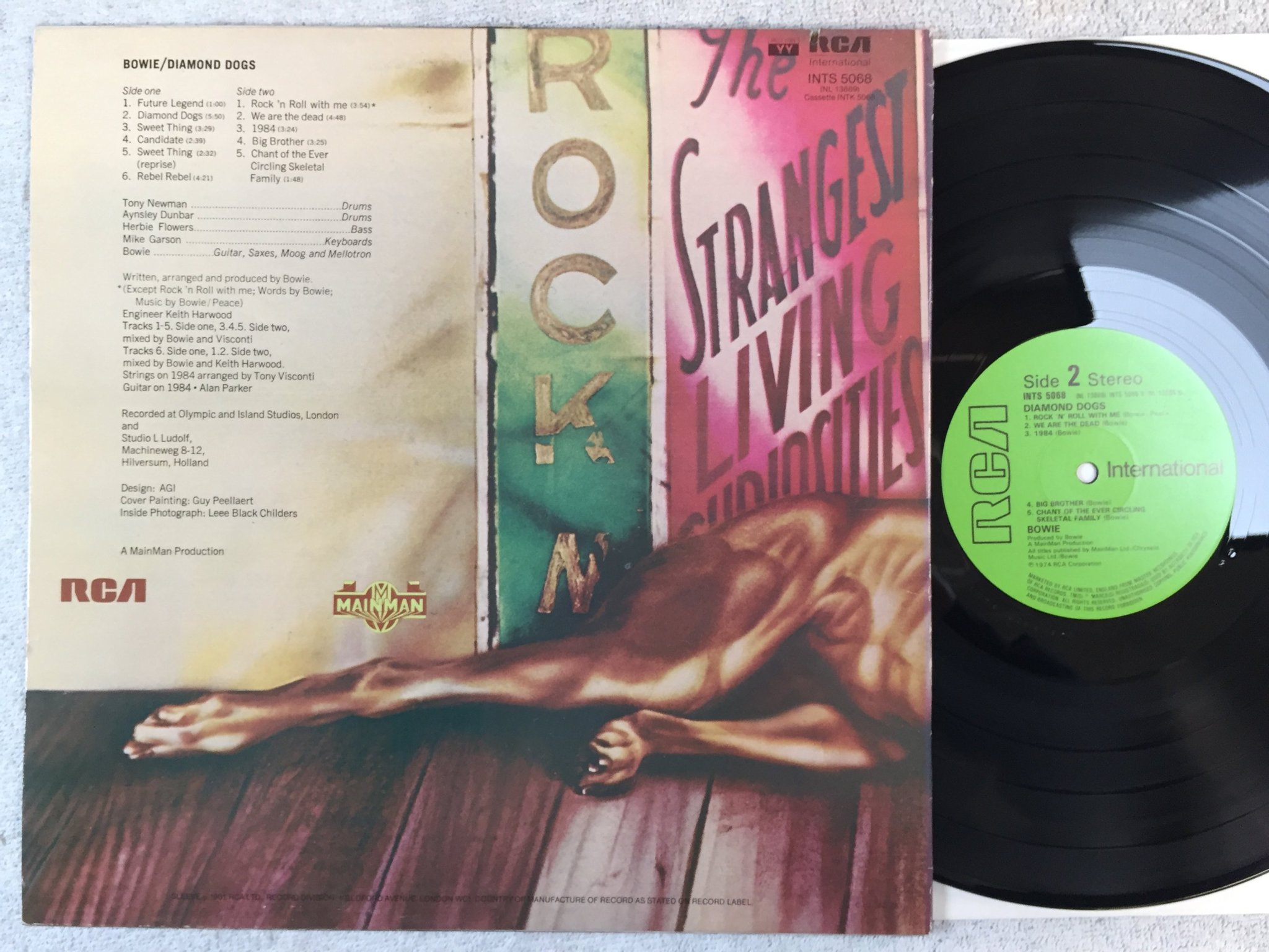 Omslagsbild för skivan DAVID BOWIE diamond dogs LP UK rca international INTS 5068