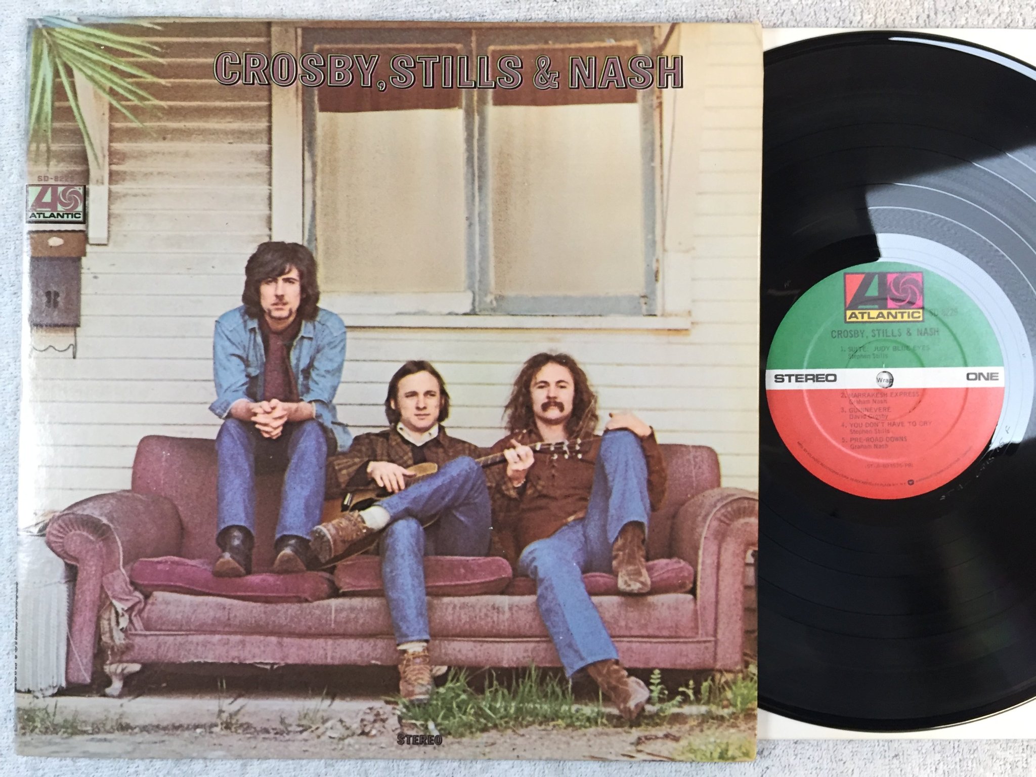 Omslagsbild för skivan CROSBY, STILLS & NASH s/t LP US ATLANTIC SD 8229