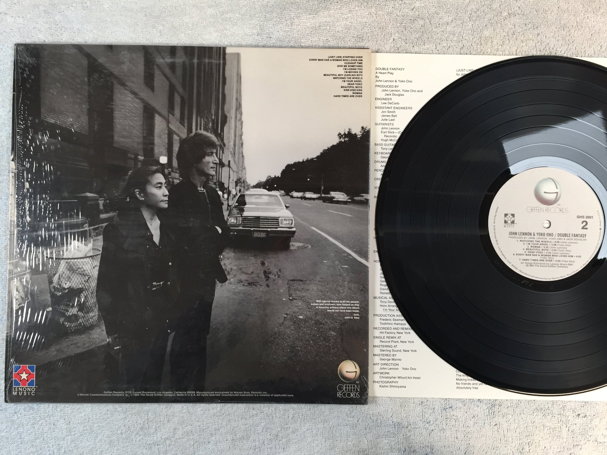 Omslagsbild för skivan JOHN LENNON & YOKO ONO double fantasy LP -80 US GEFFEN GHS 2001