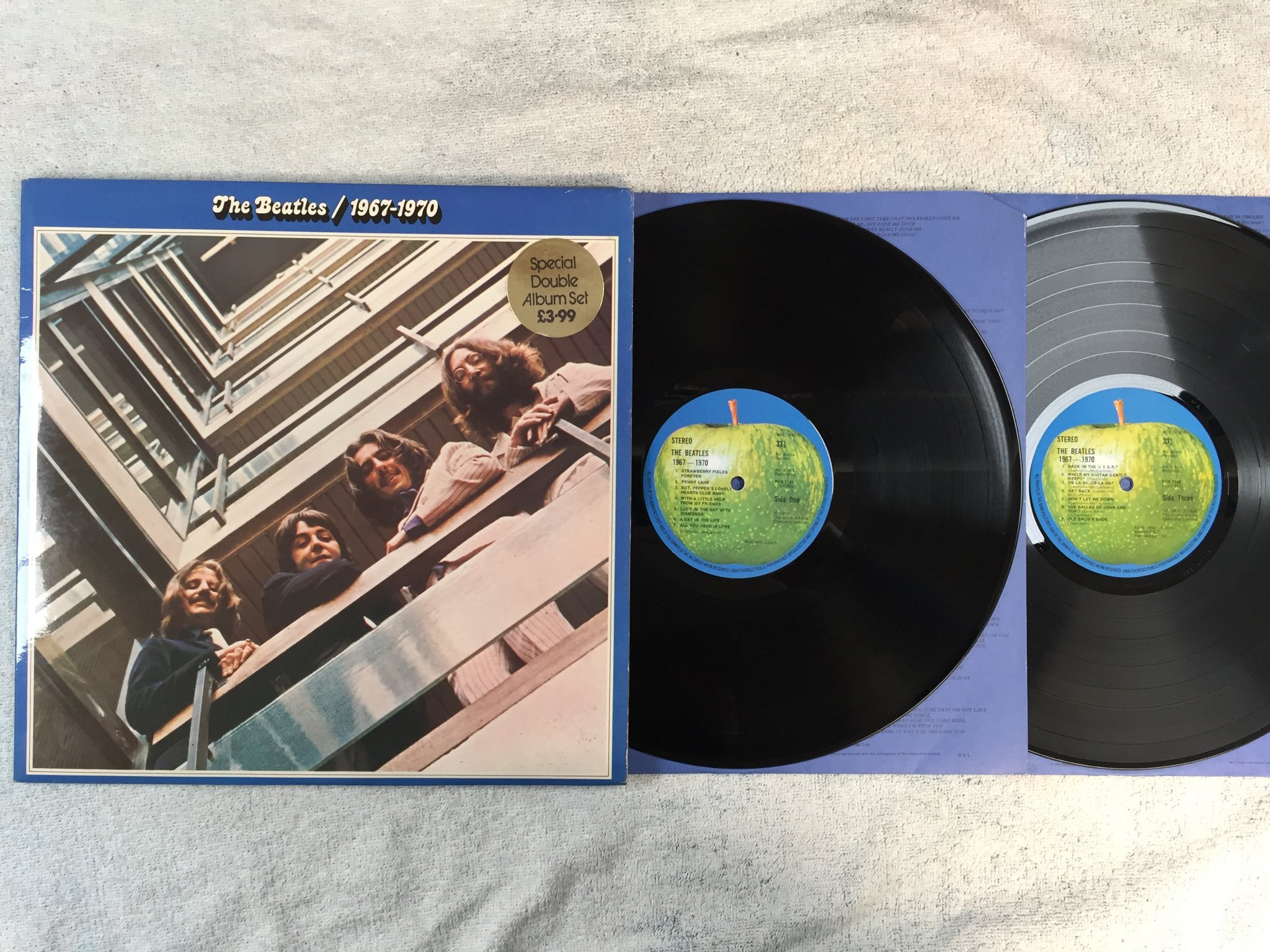 Omslagsbild för skivan THE BEATLES 1967-1970 2xLP UK APPLE PCS 7182