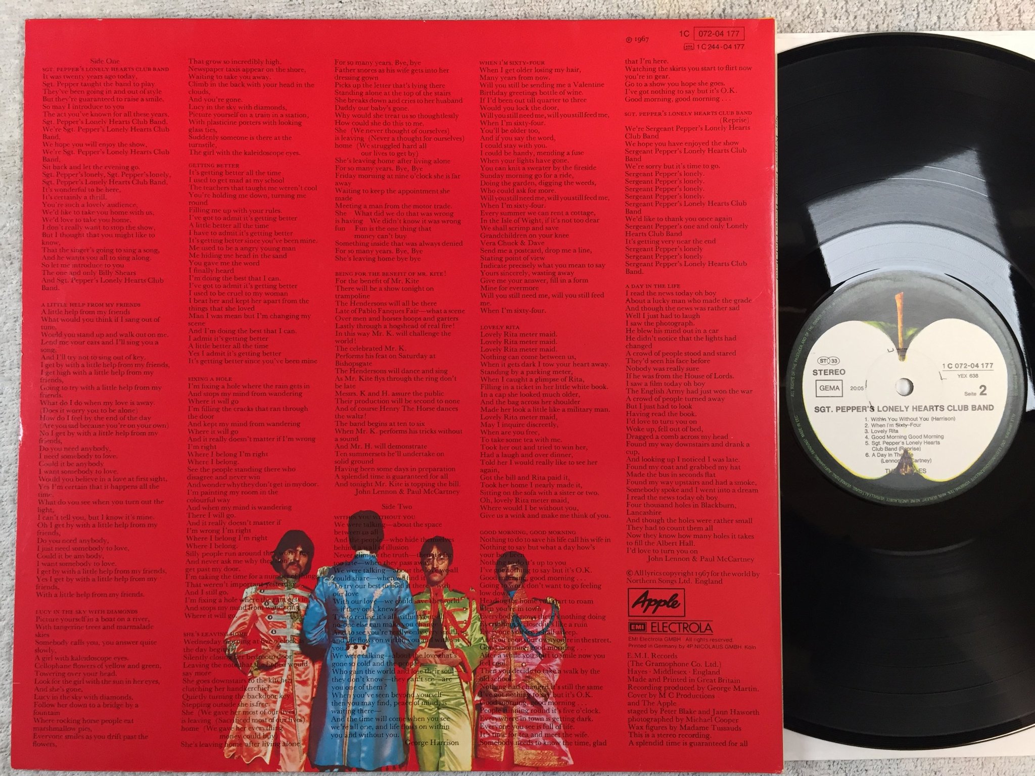 Omslagsbild för skivan THE BEATLES Sgt Pepper's lonely hearts club band LP re Ger 1C 072-04177
