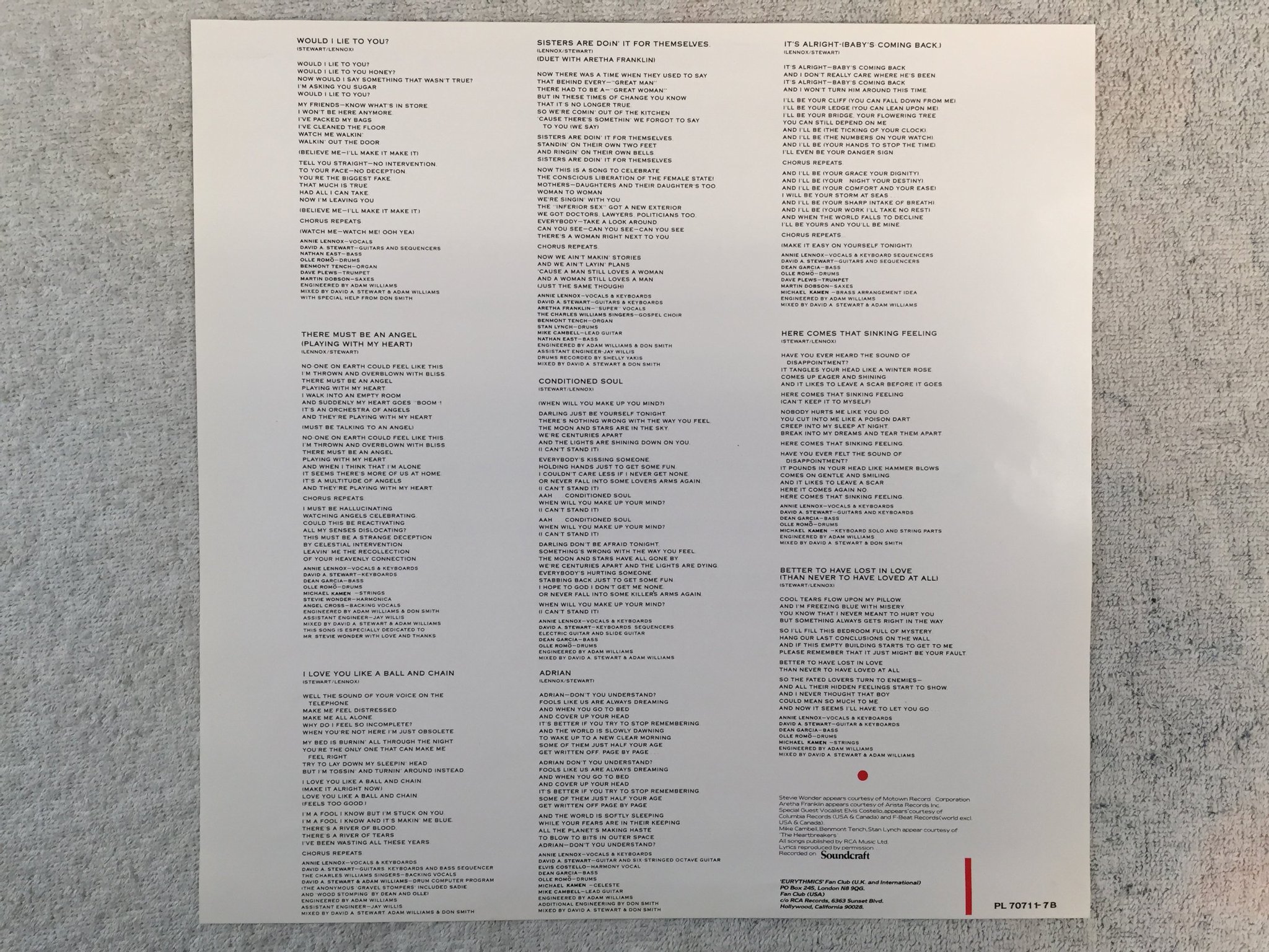 Omslagsbild för skivan EURYTHMICS be yourself tonight LP -85 Ger RCA PL 70711