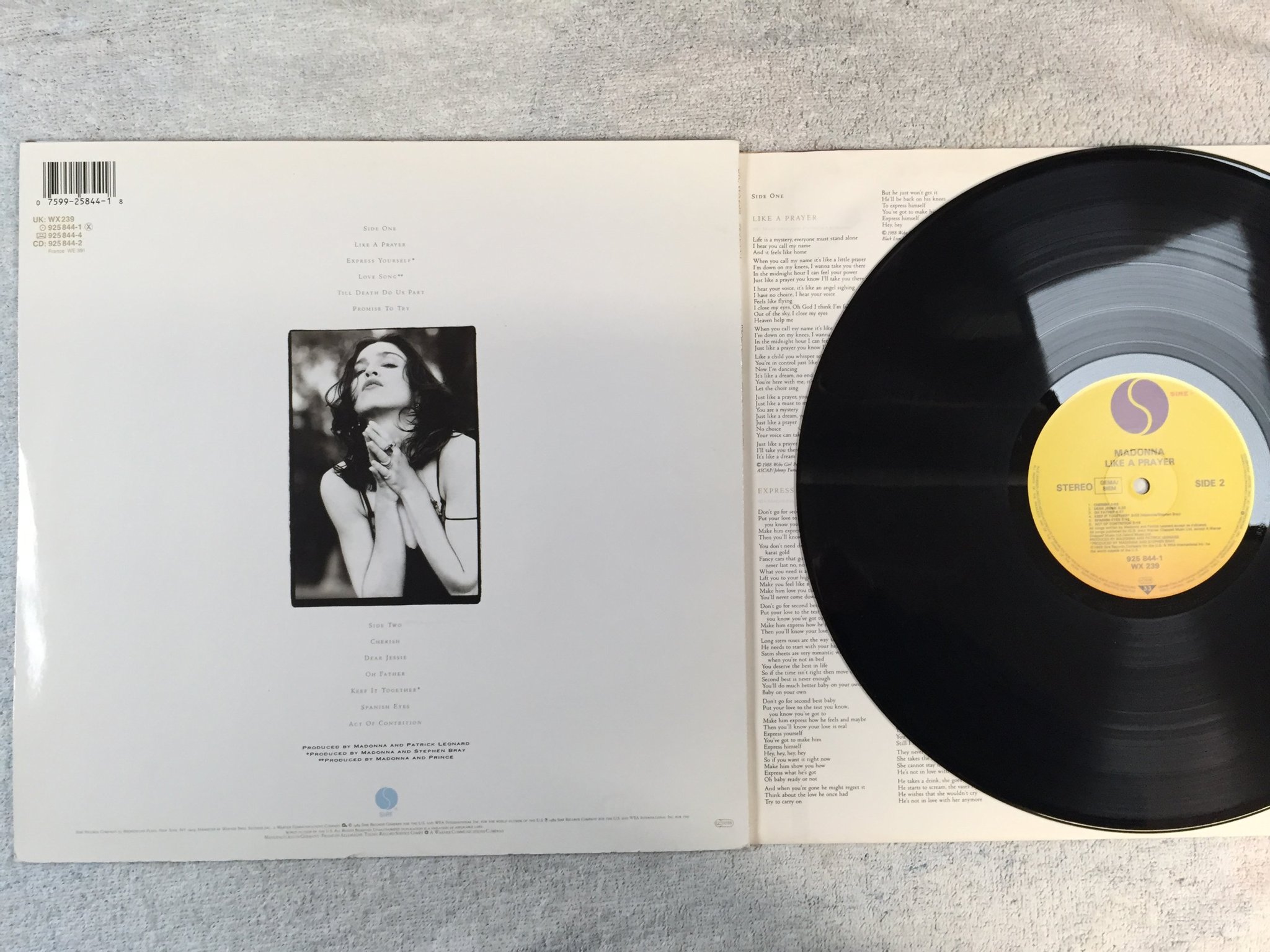 Omslagsbild för skivan MADONNA like a prayer LP Ger SIRE 925844-1