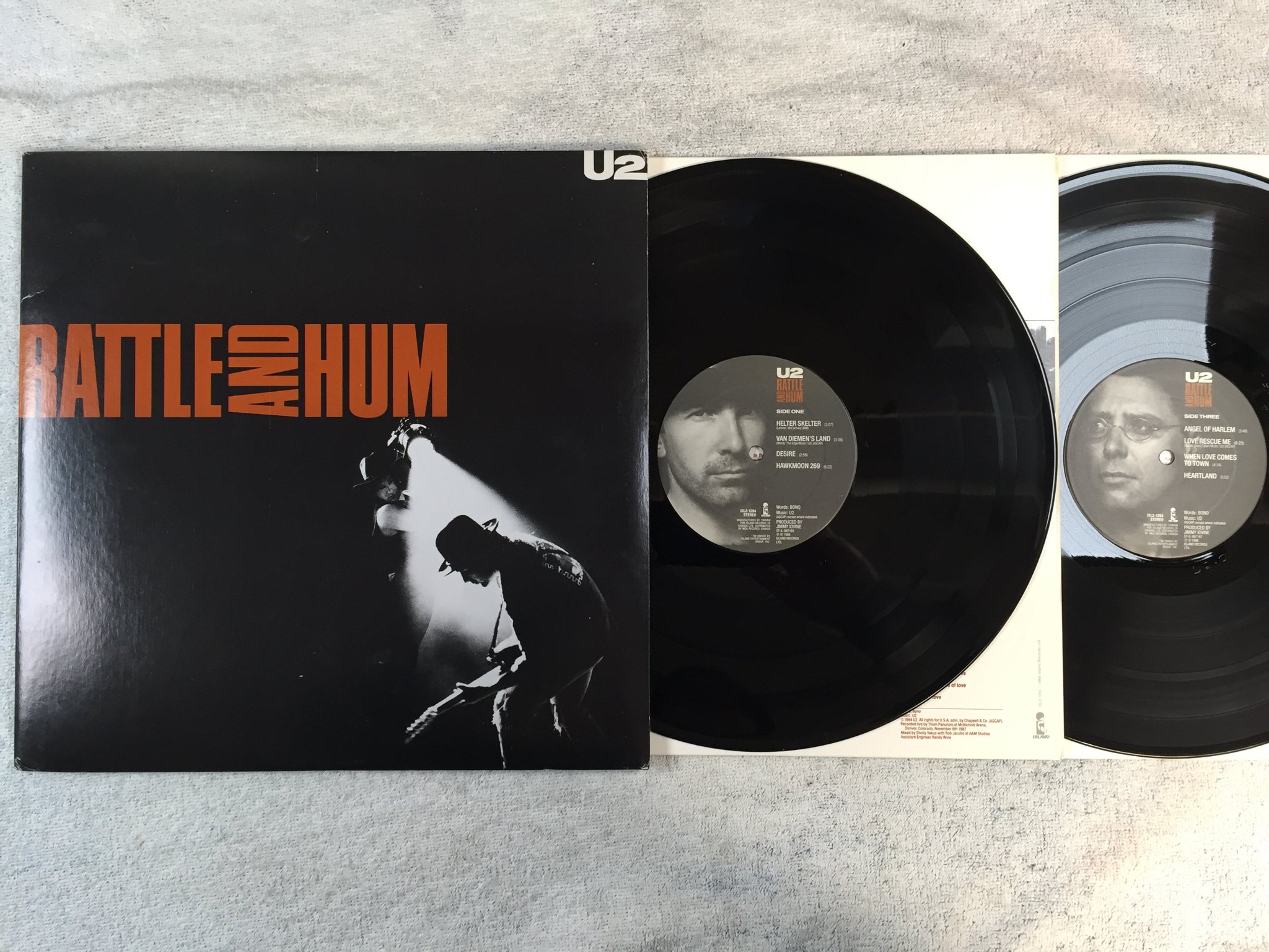 Omslagsbild för skivan U2 rattle and hum LP -88 Can ISLAND ISL2 1204