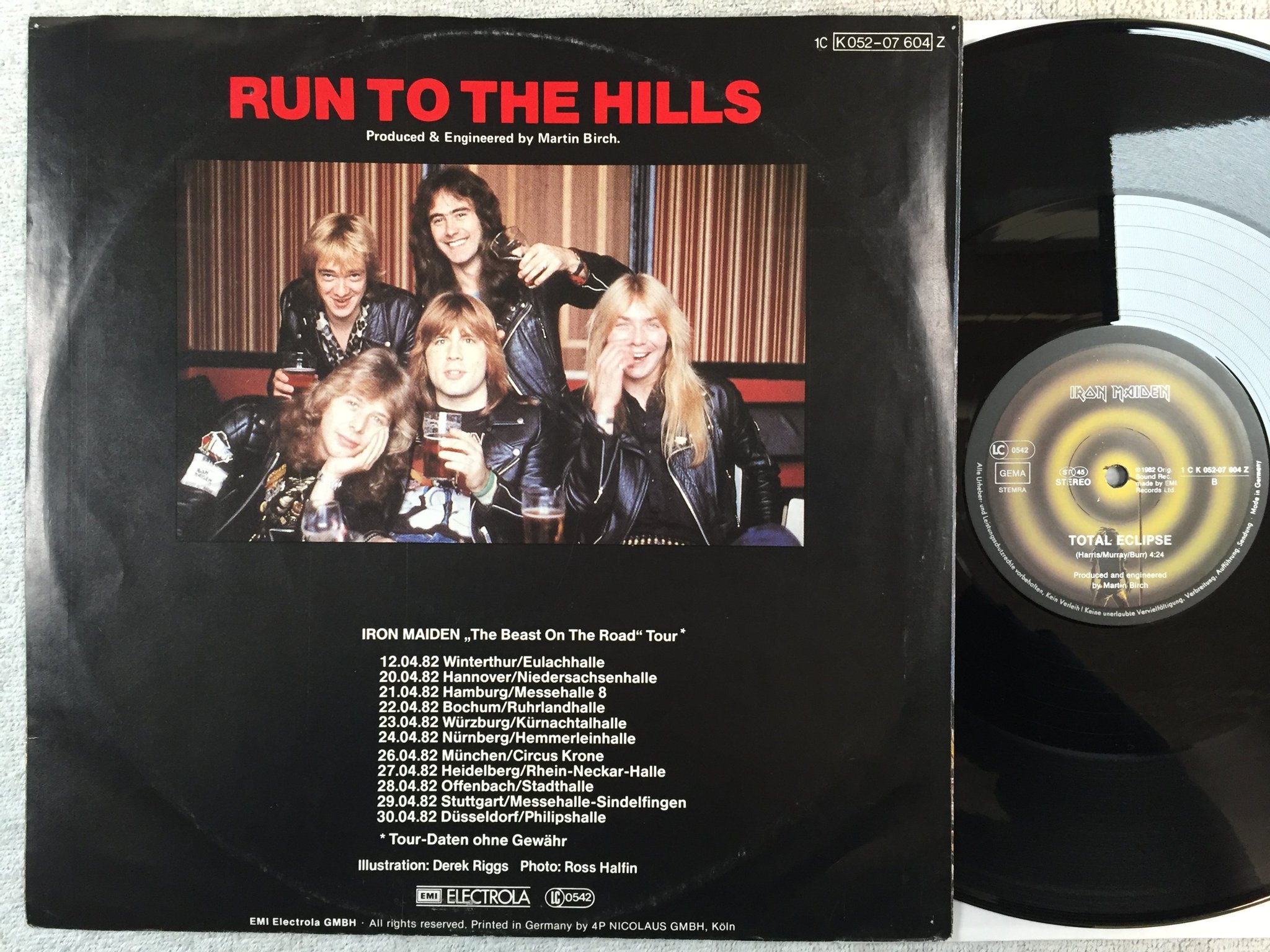 Omslagsbild för skivan IRON MAIDEN run in the hills LP -82 GER EMI 1C K052-07604