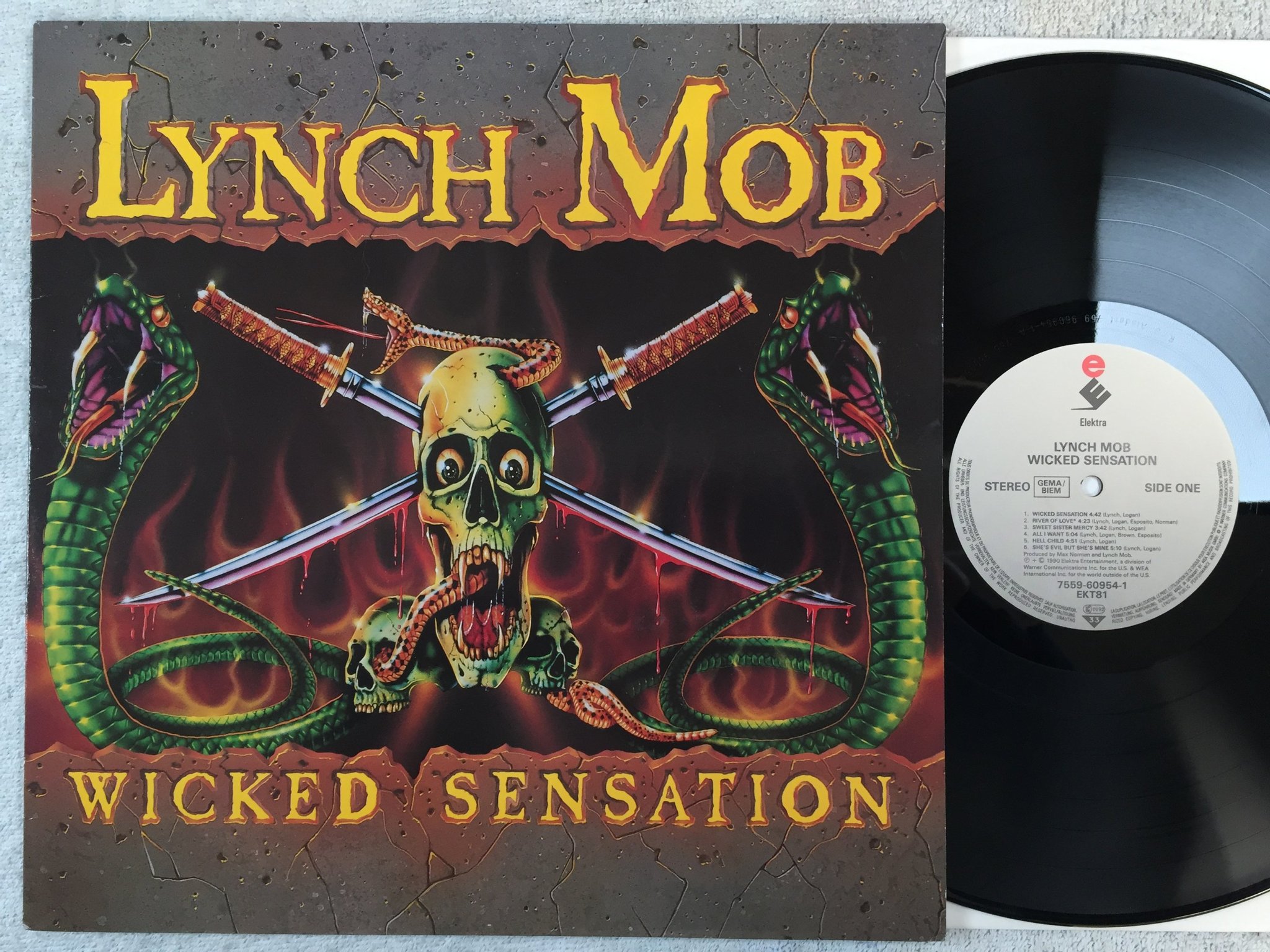 Omslagsbild för skivan LYNCH MOB wicked sensation LP -90 Ger ELEKTRA 7559-60954-1