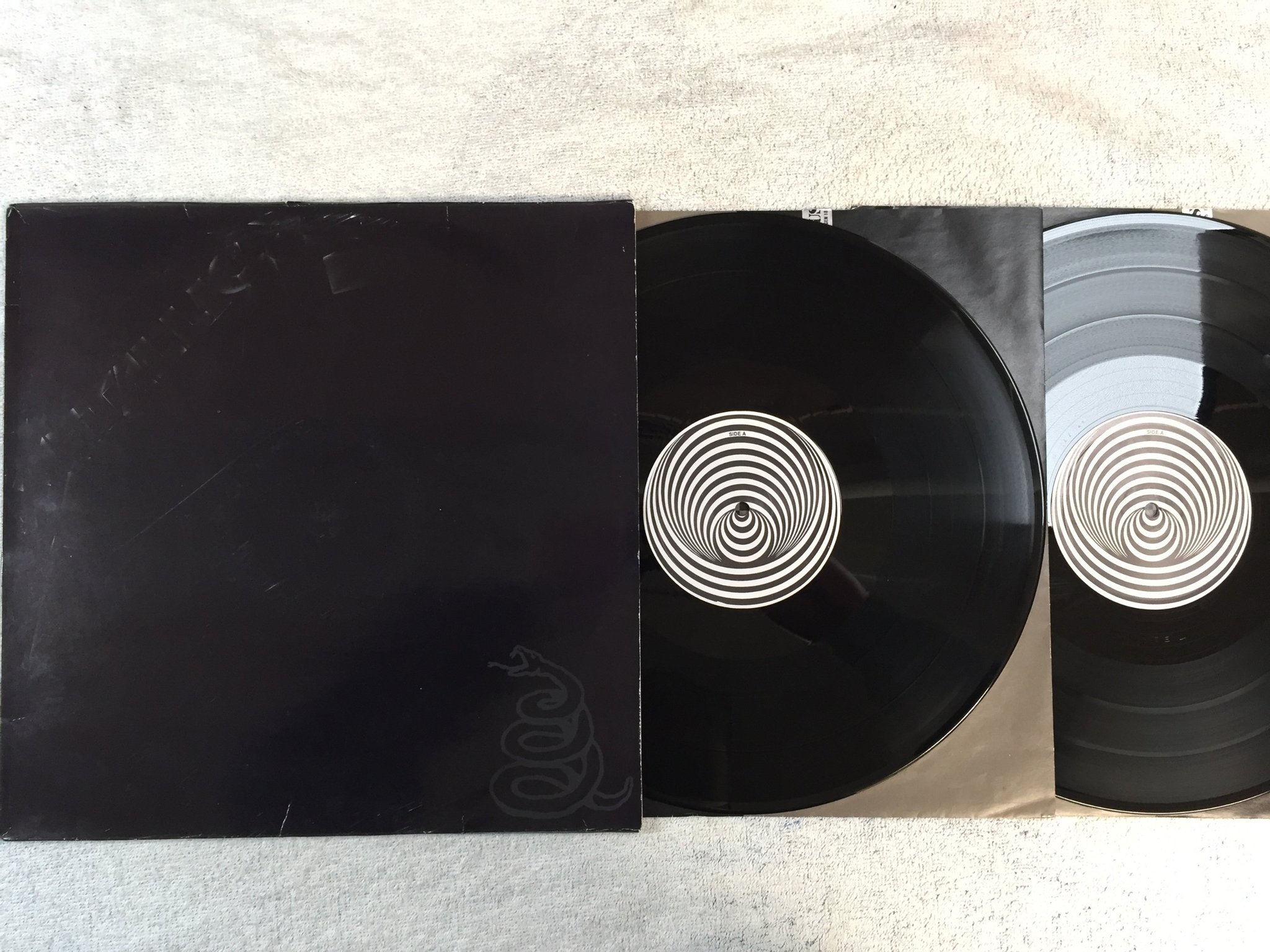 Omslagsbild för skivan METALLICA s/t 2xLP -91 Hol VERTIGO 510 022-1