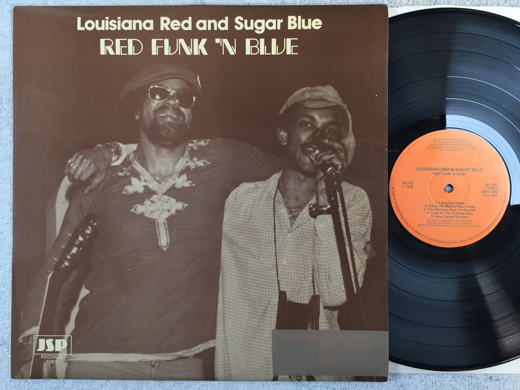 Omslagsbild för skivan LOUISIANA RED & SUGAR BLUE red funk n blue LP -76 UK BLACK PANTHER BP 1001